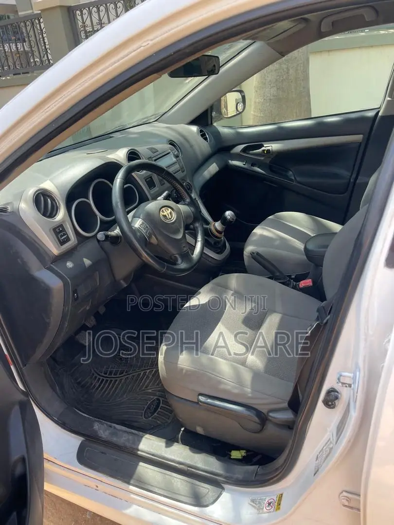 Toyota Matrix 2014 White