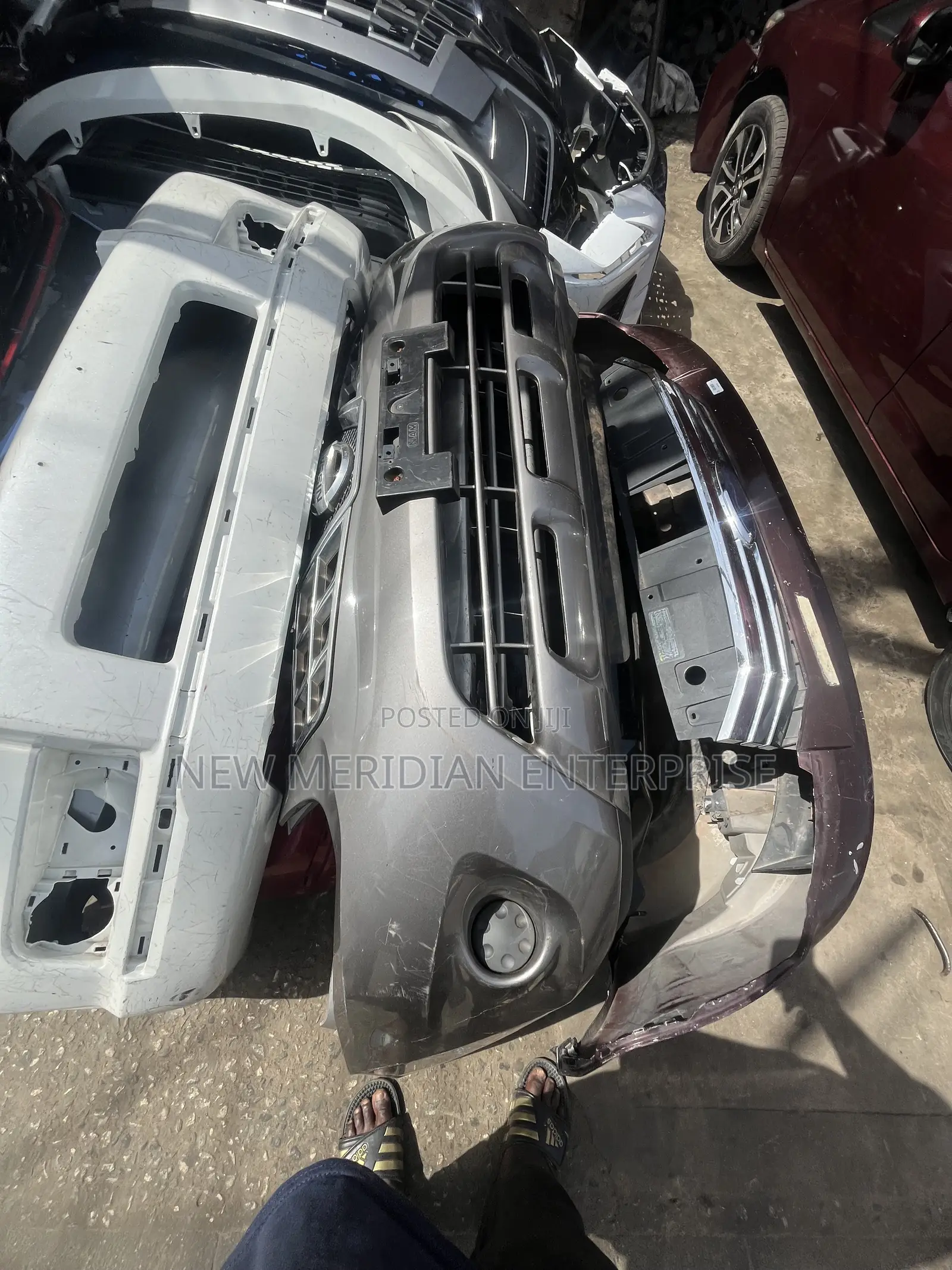 Nissain Rogue 2013 Front Bumper Complete Available