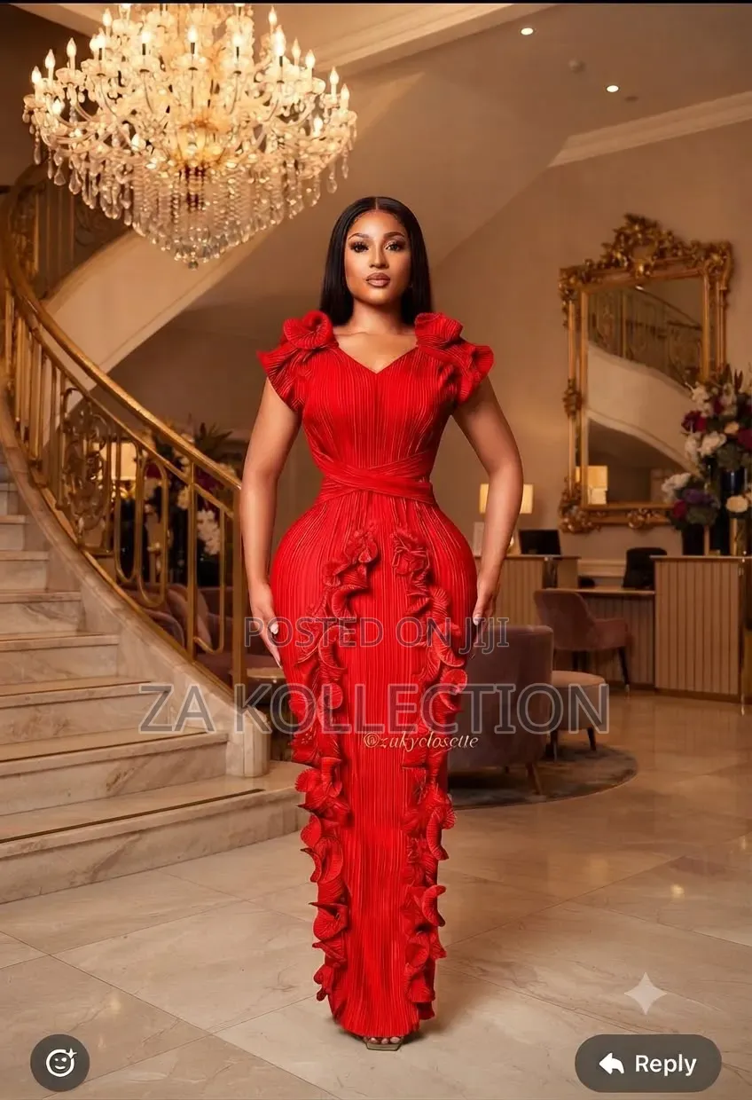 Elegant Ladies Dress for Weddings