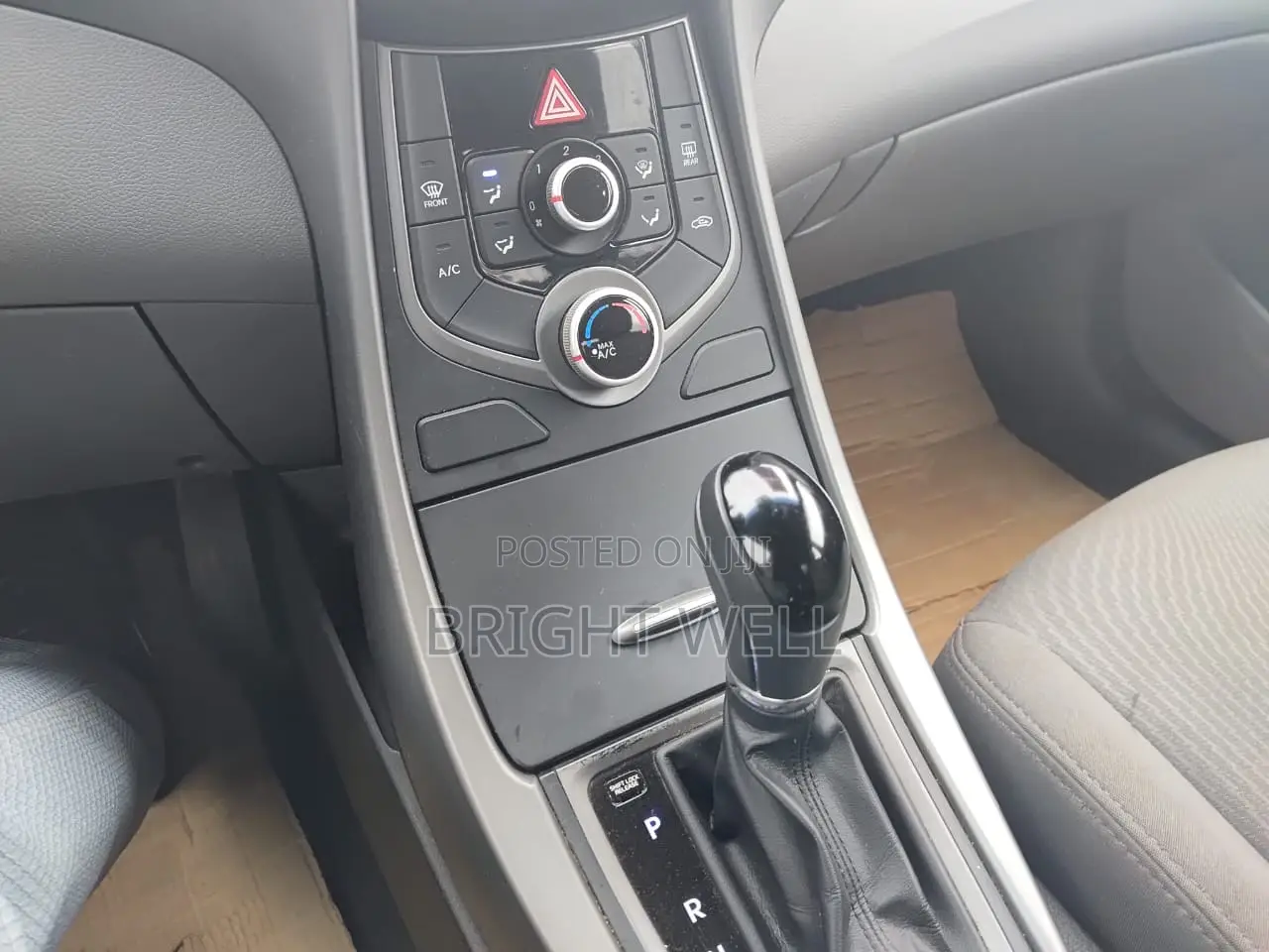 Hyundai Elantra GLS Sedan FWD (1.8L 4cyl 6A) 2013 White