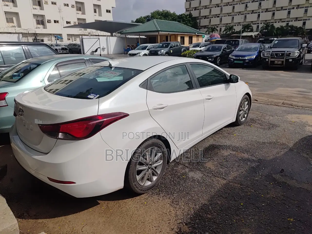 Hyundai Elantra GLS Sedan FWD (1.8L 4cyl 6A) 2013 White