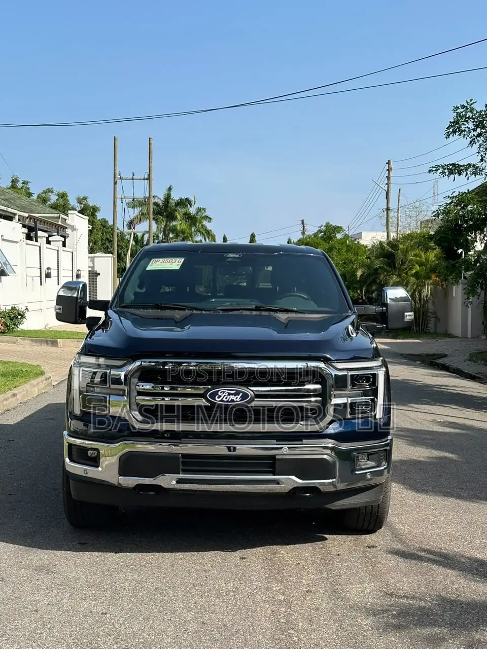 Ford F-150 LARIAT 4WD SuperCrew 5.5' Box 2025 Black