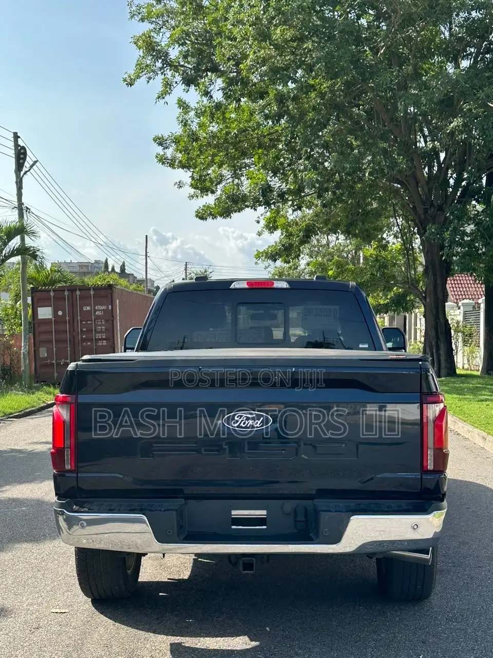 Ford F-150 LARIAT 4WD SuperCrew 5.5' Box 2025 Black