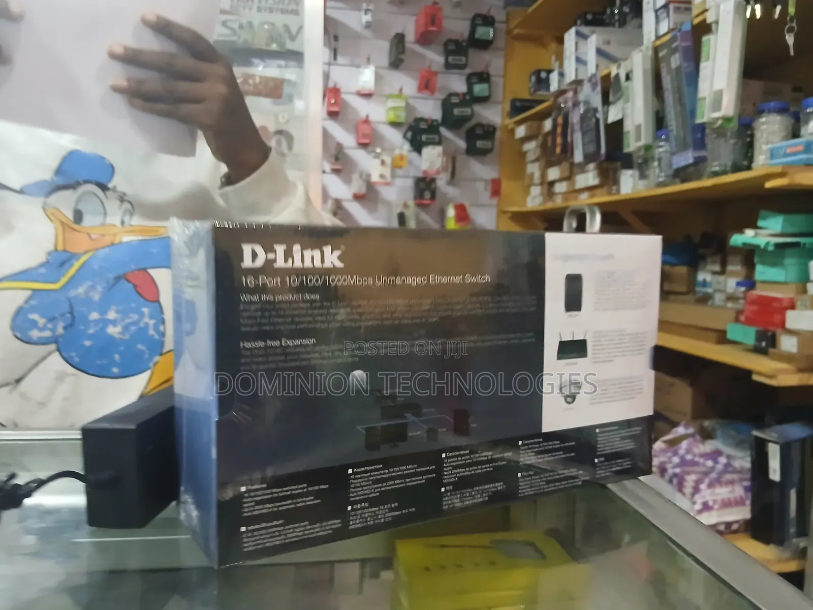 D - LINK 16 - PORT 10/100/1000Mbps