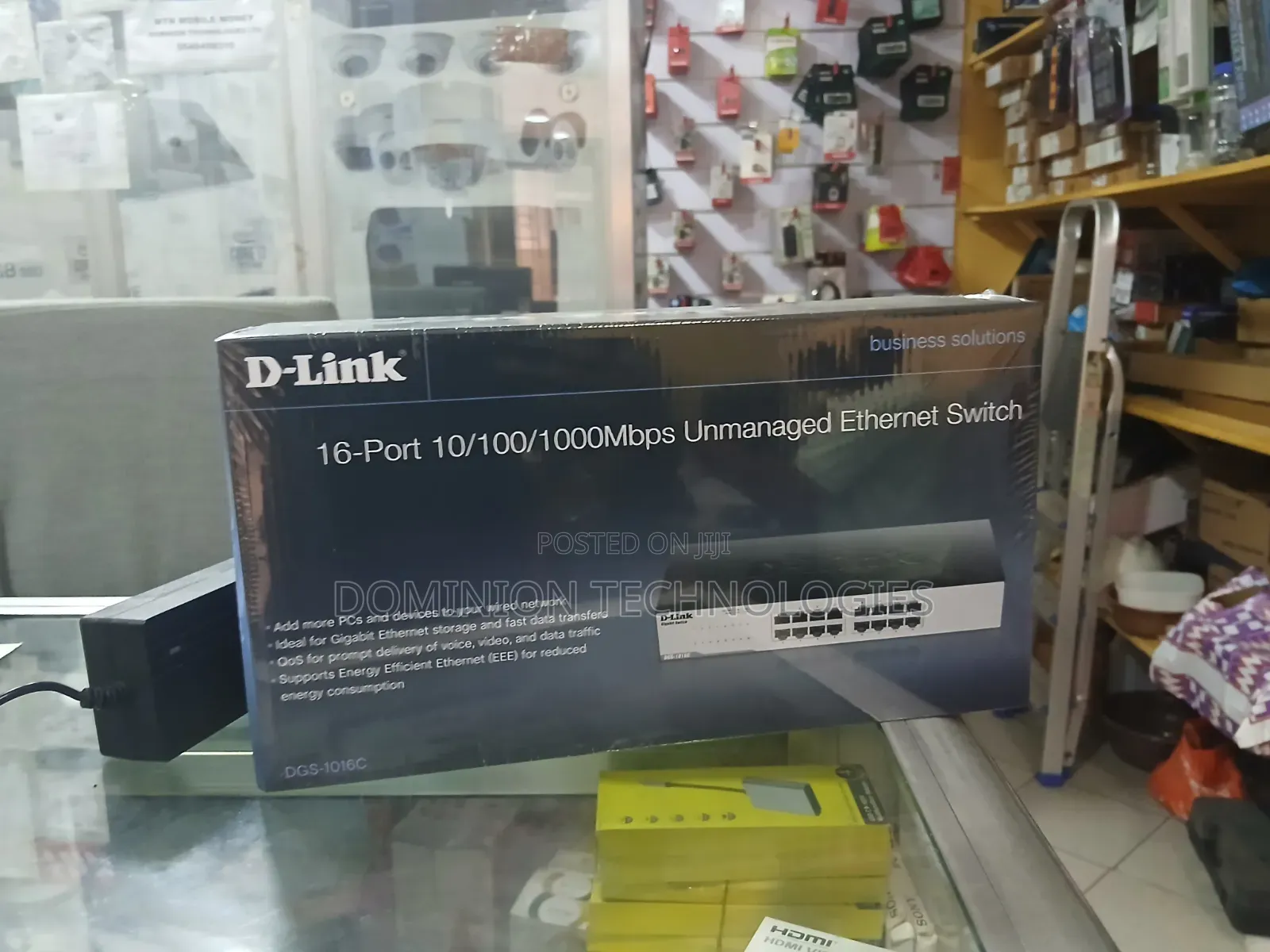 D - LINK 16 - PORT 10/100/1000Mbps