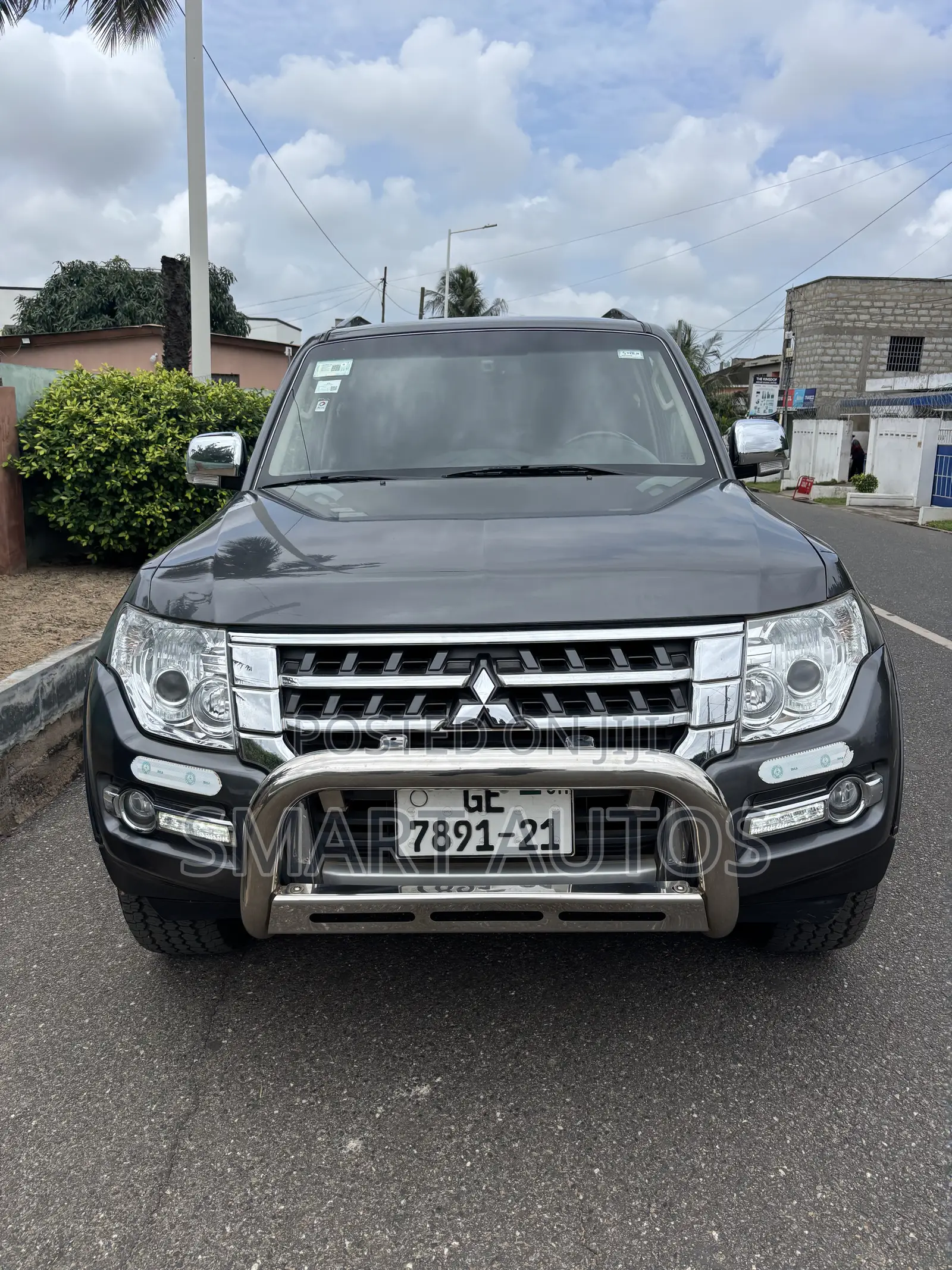 Mitsubishi Pajero V80 3.5 V6 GL/GLS 2021 Silver
