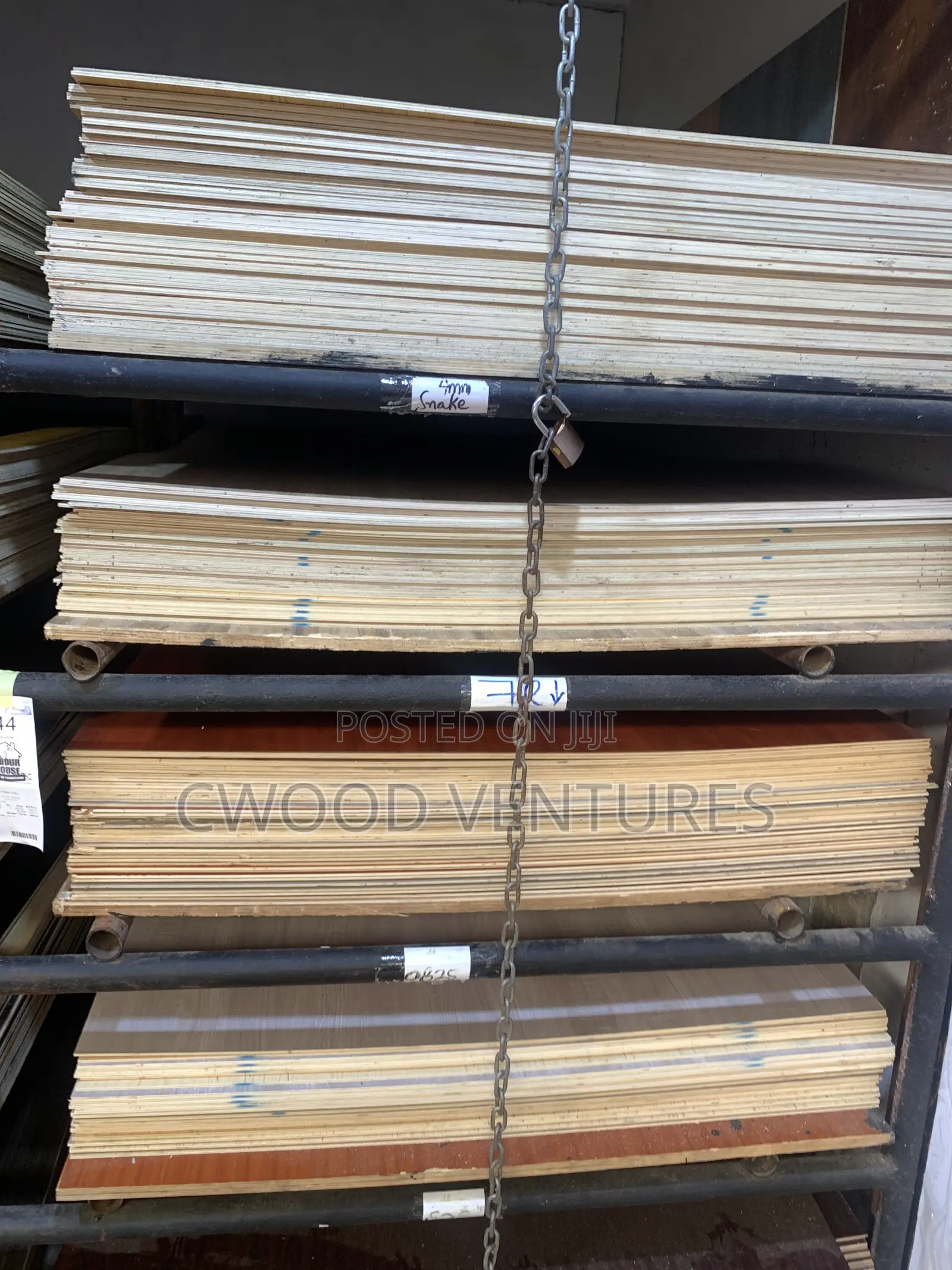Laminated Plywood (High Quality)