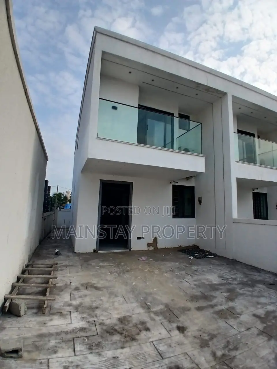 2bdrm Townhouse/Terrace in Mainstay Estates, Nmai-Dzorn for sale