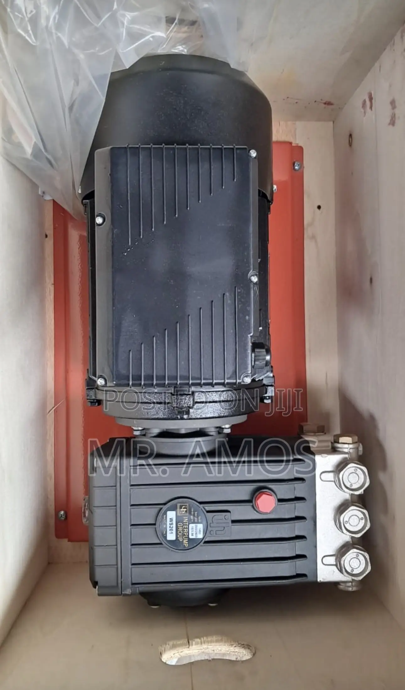 5.5 Horsepower Commercial Pressure Washer With Gun for Washing Bay
