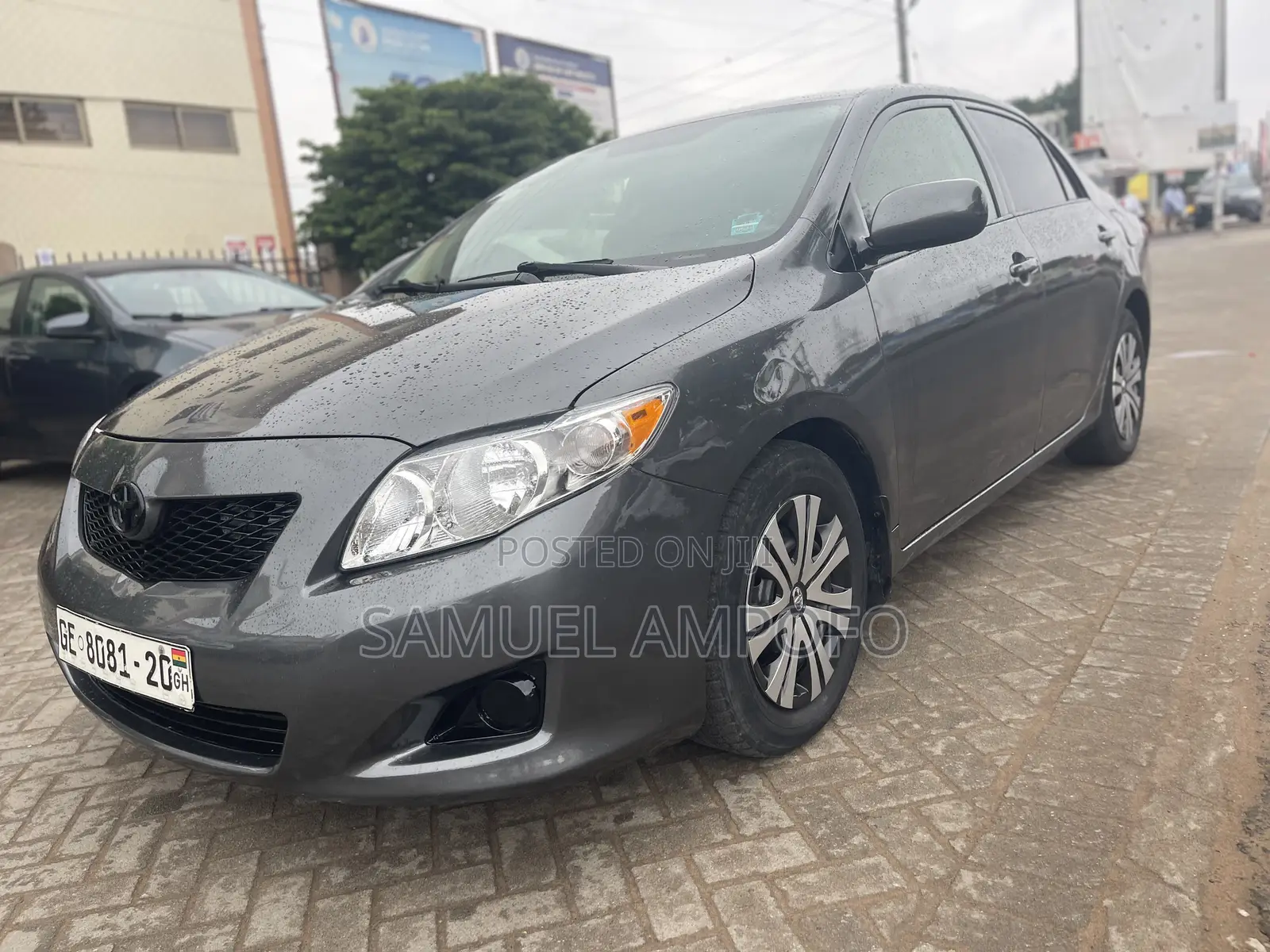 Toyota Corolla LE 4dr Sedan (1.8L 4cyl 4A) 2010 Gray