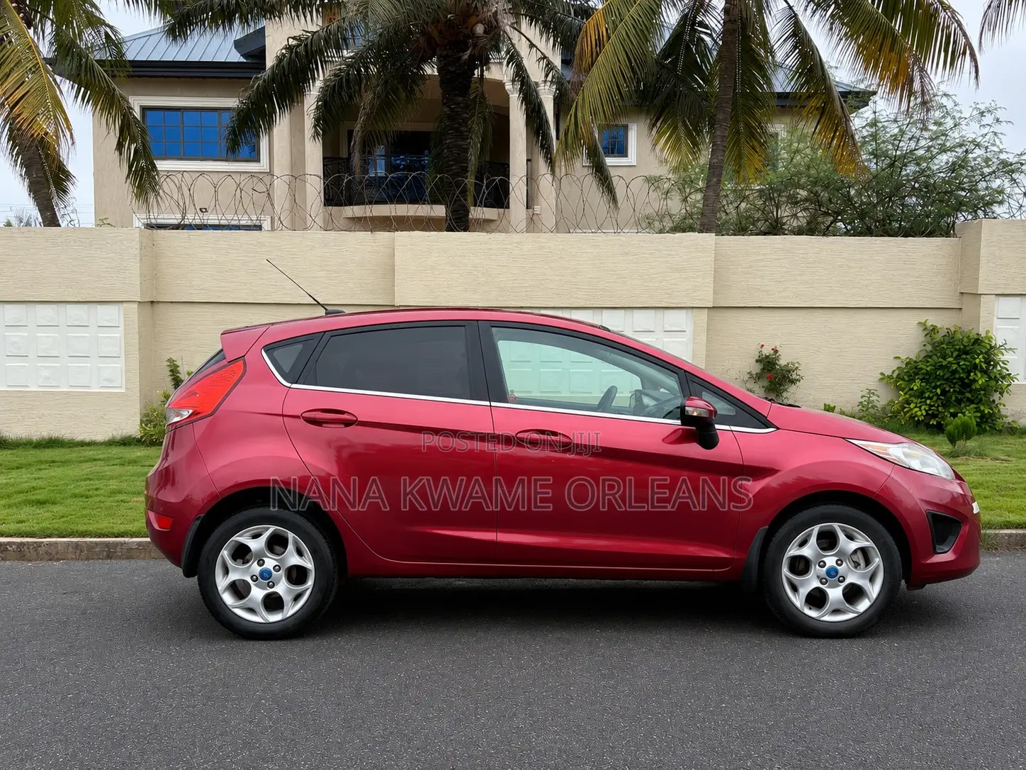 Ford Fiesta Titanium 4dr Hatchback (1.6L 4cyl 5M) 2015 Burgundy