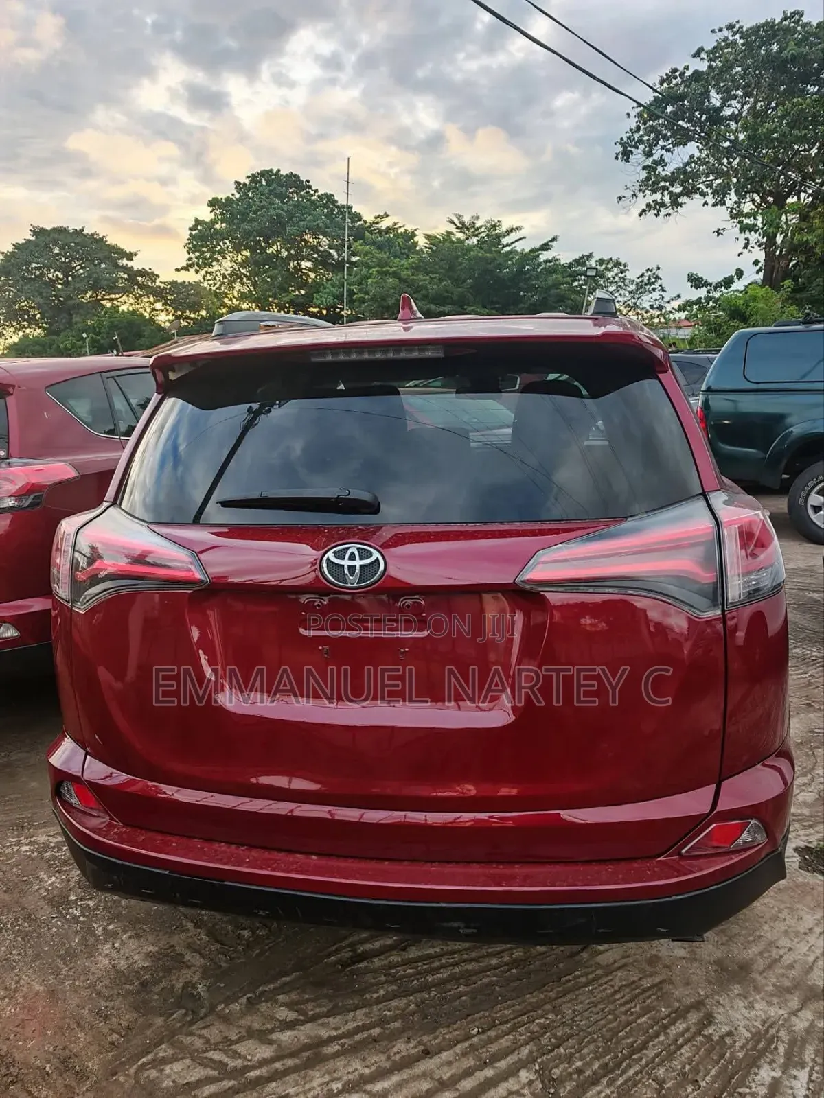 Toyota RAV4 2017 Red