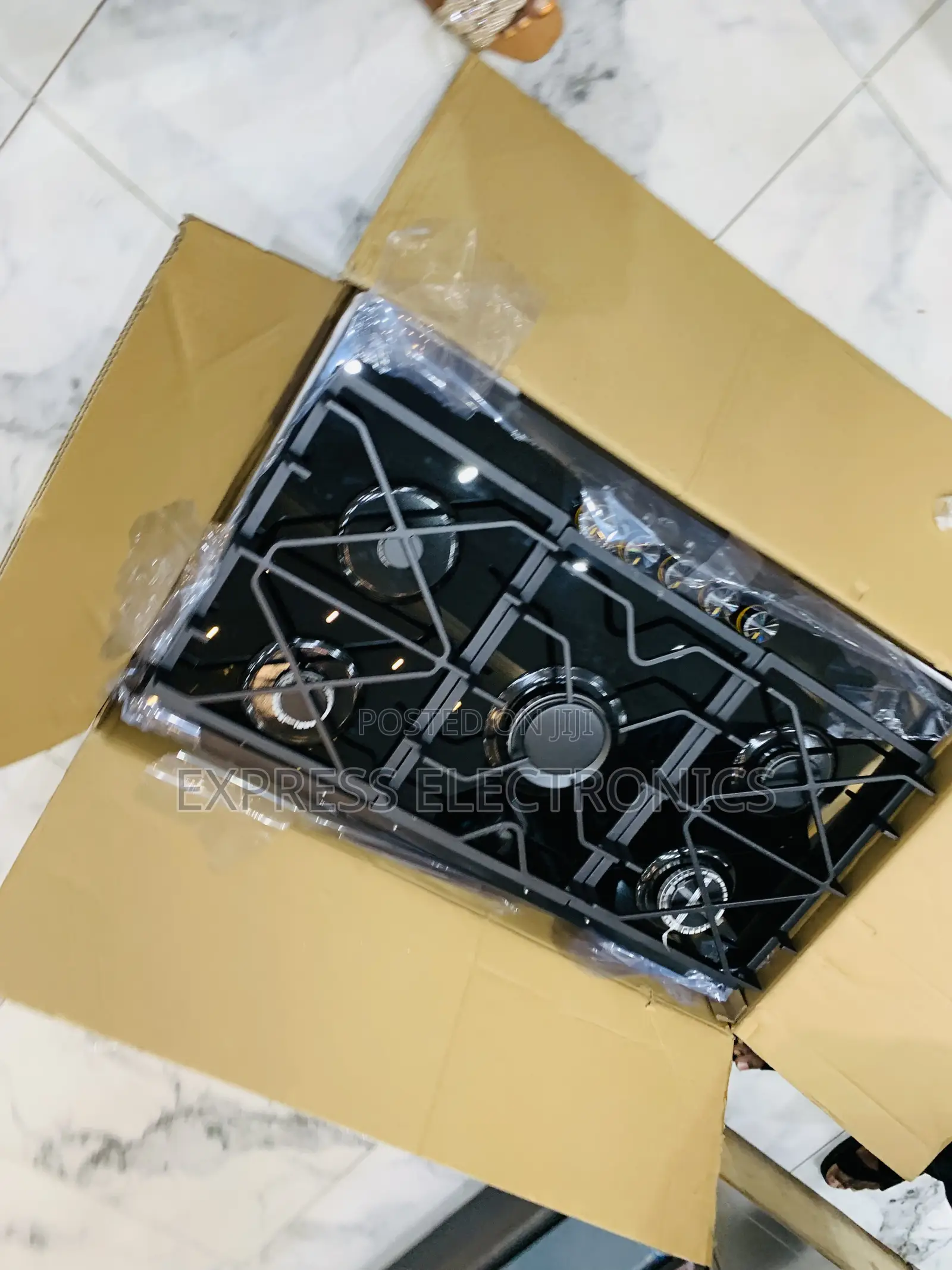 Grab the New Black Kenwood 5burner Built In