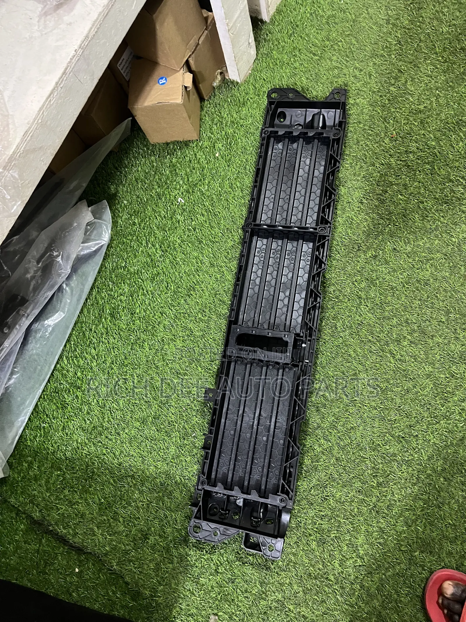 Honda CR-V 2017 Shutter Grill 2017, 2018, 2019, 2020, 2021 With Motor