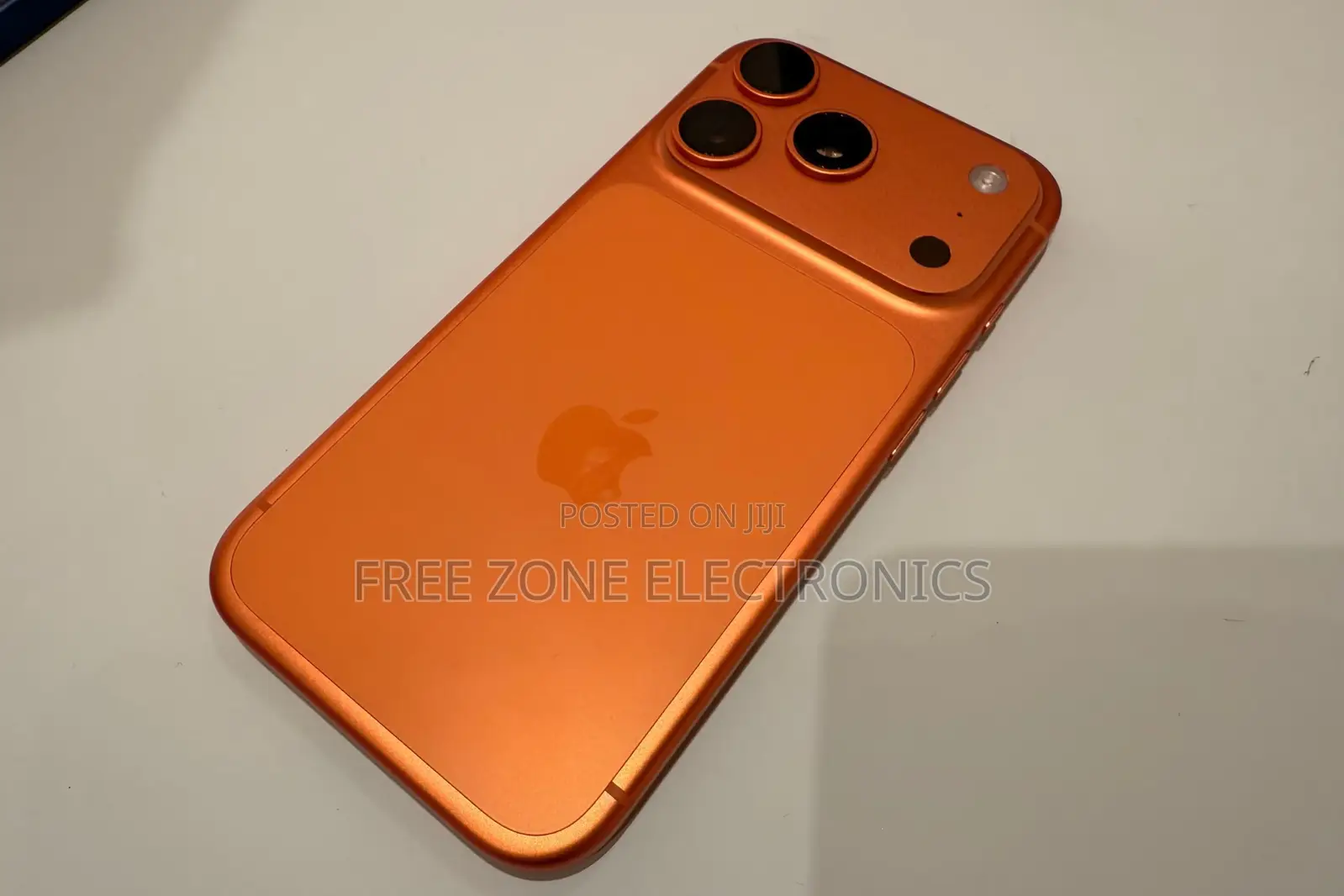 New Apple iPhone 17 Pro Max 1 TB Orange