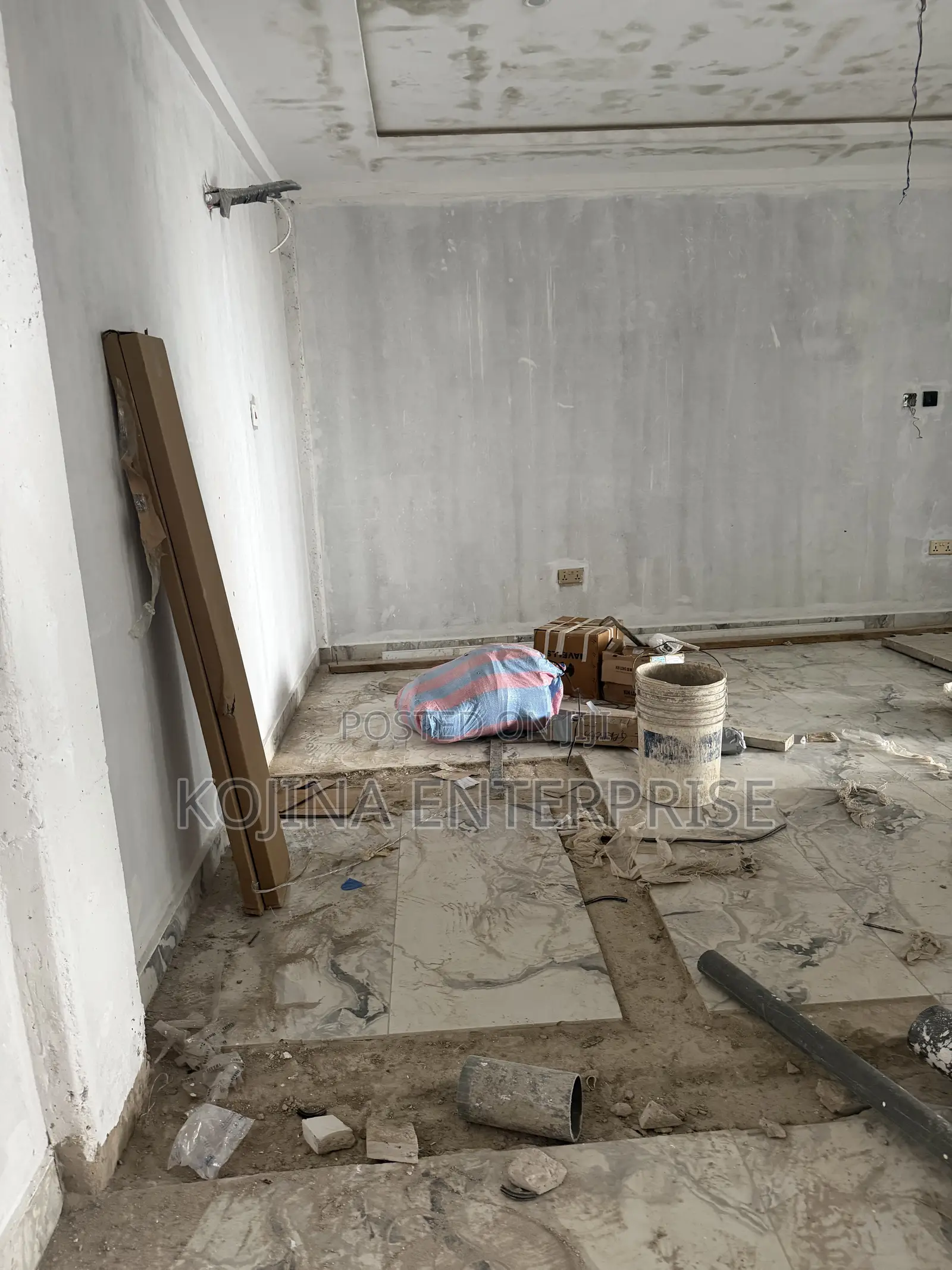 Prime Double Shop Space for Rent – Patasi