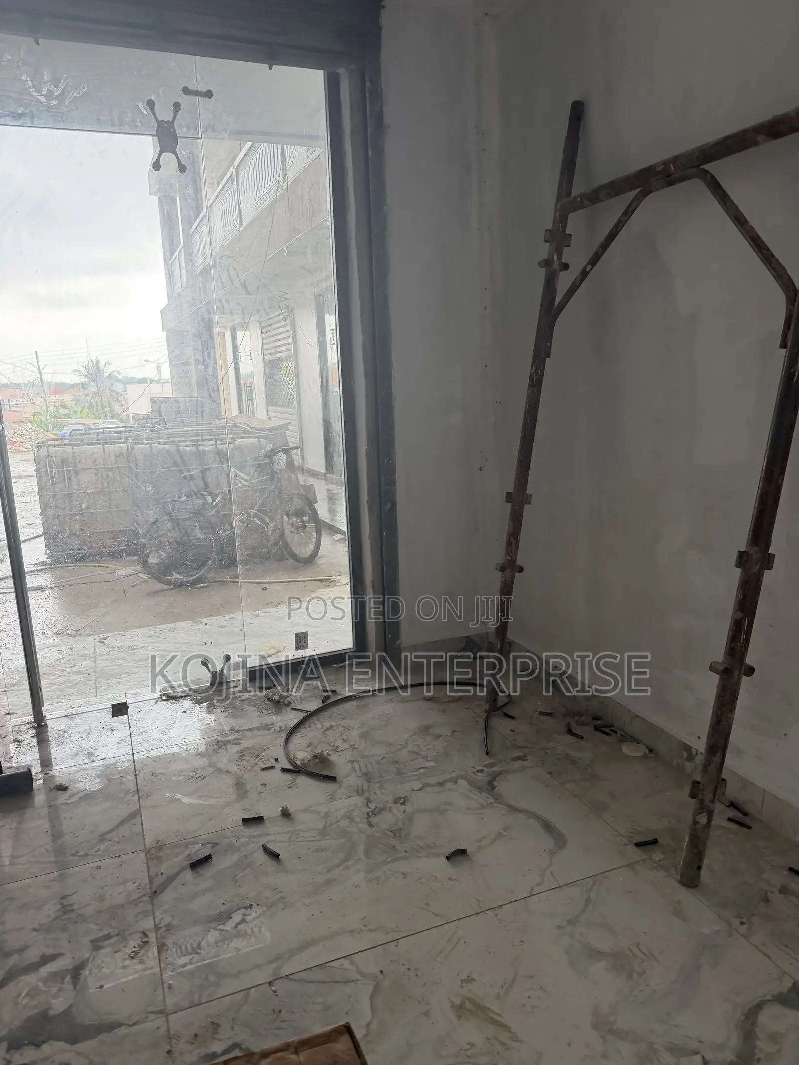 Prime Double Shop Space for Rent – Patasi
