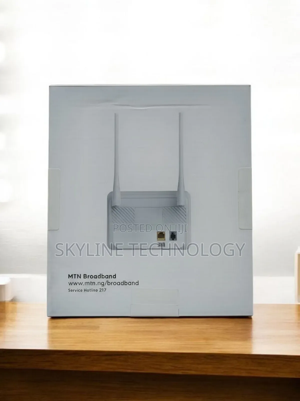 New Cat 4 Type C Portable Router With Power Bank.