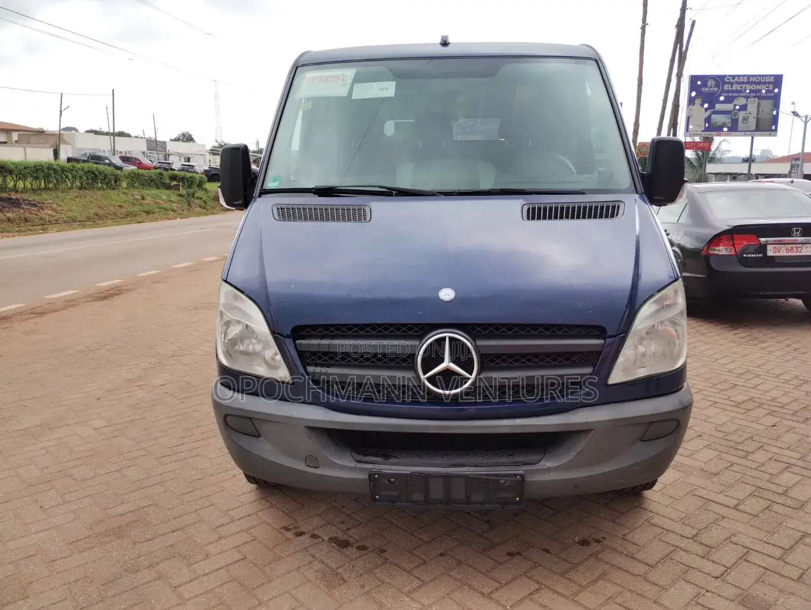 Mercedes-Benz Sprinter 2012 Blue
