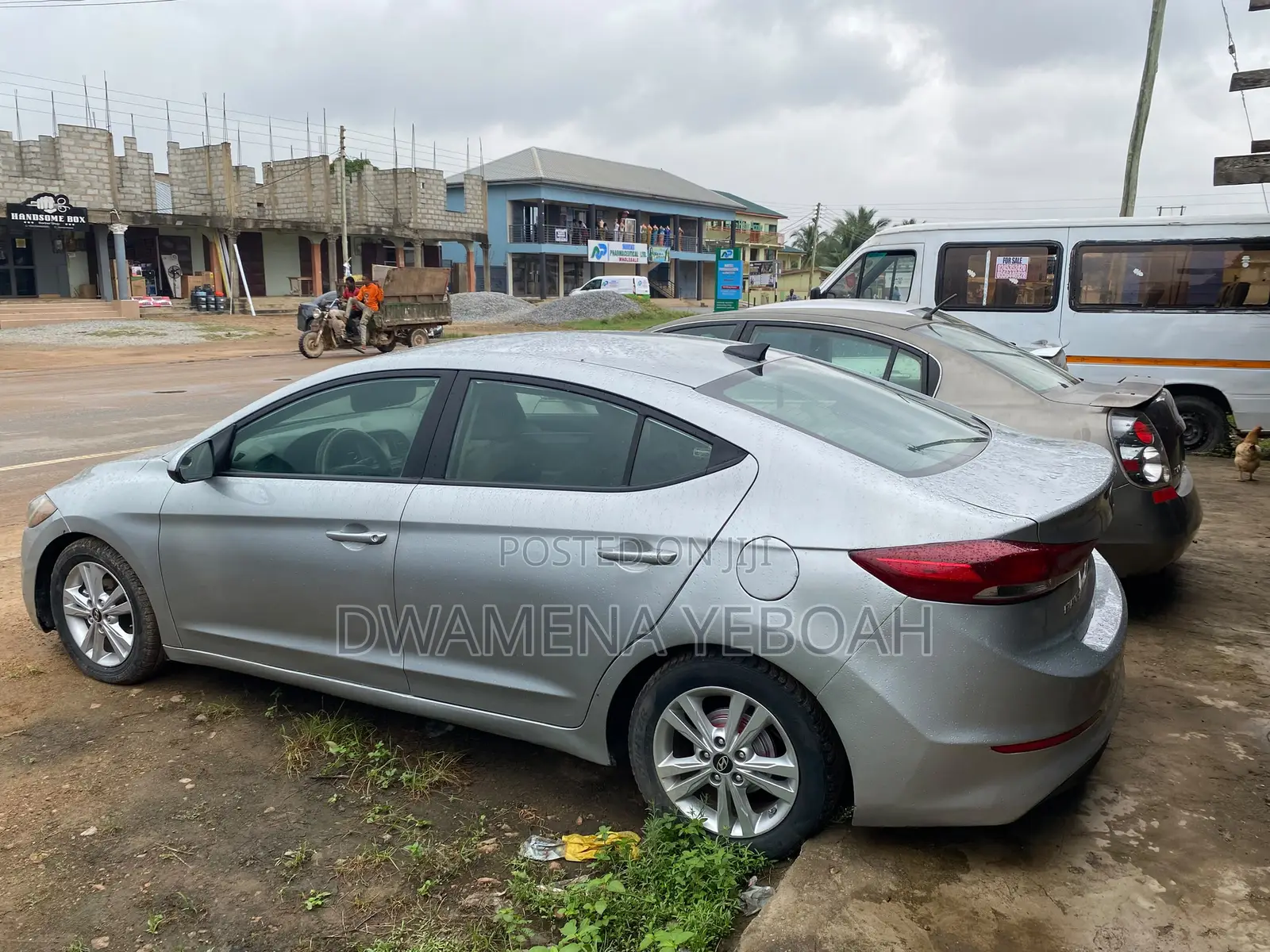 Hyundai Elantra Limited Sedan FWD (2.0L 4cyl 6A) 2017 Silver