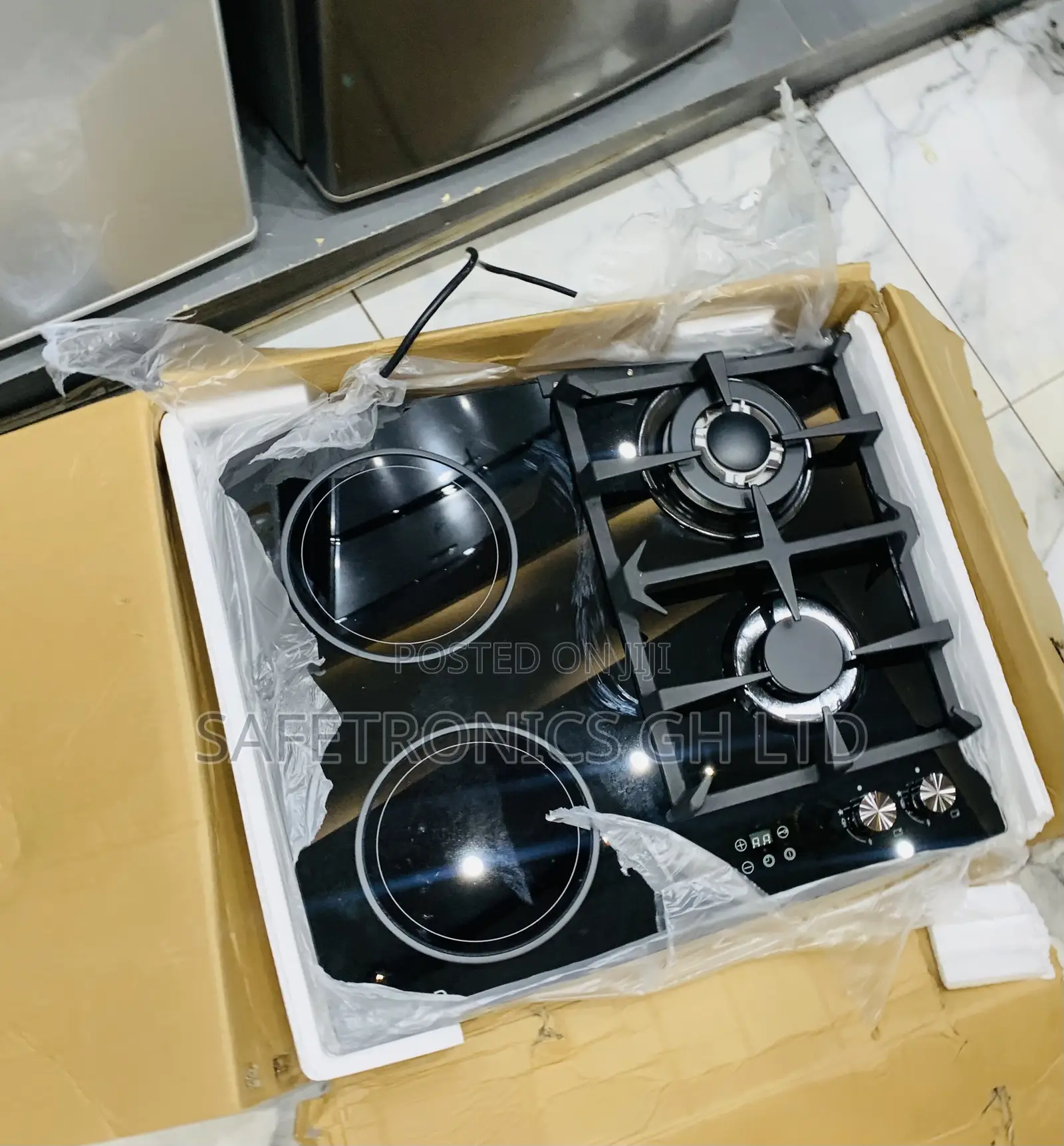 Choose Kenwood 2 Gas and 2 Electric Hybrid Cooktop Black in-Built