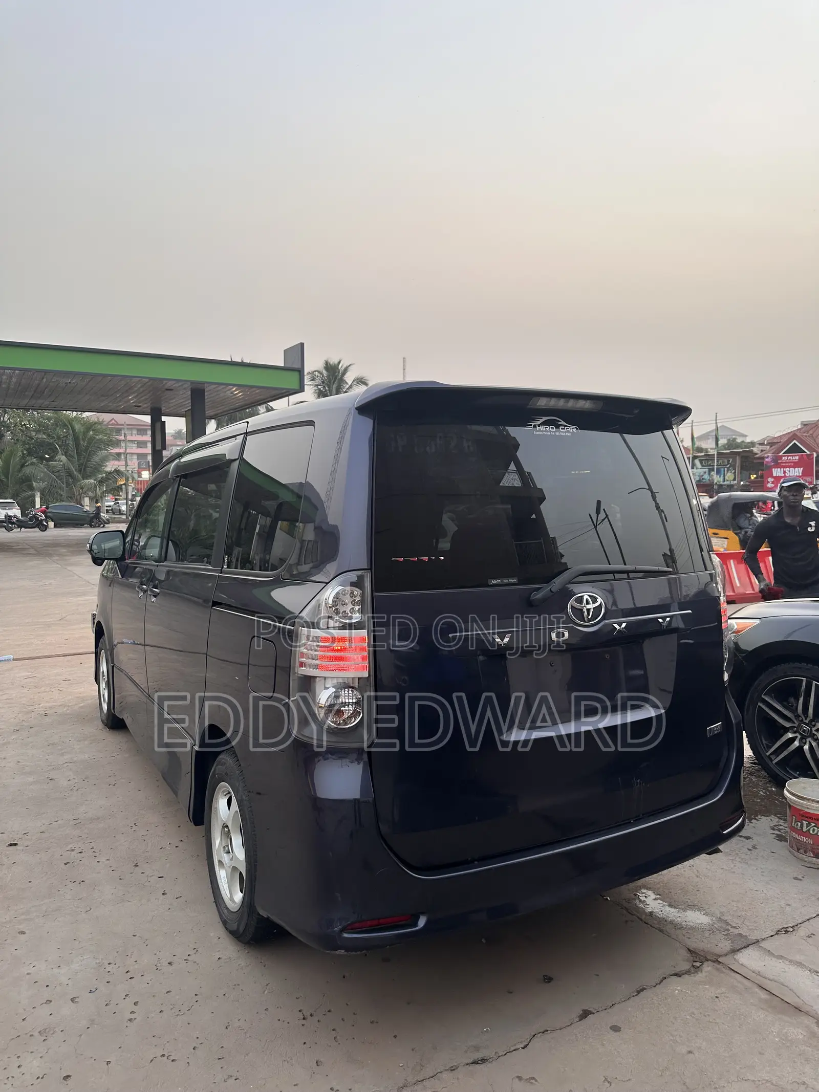Toyota Voxy 2013 Brown