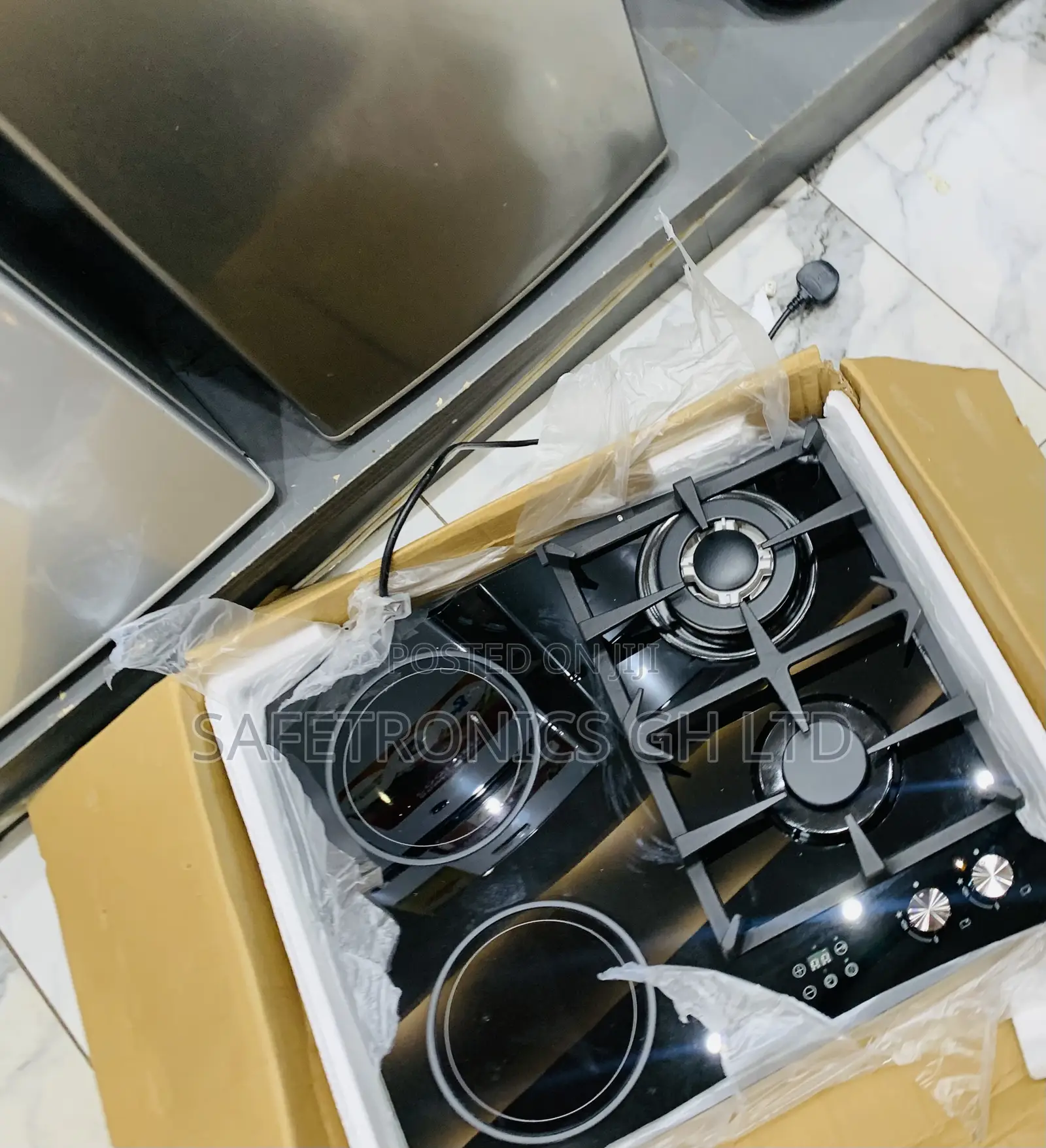 Secure in-Built Kenwood 2 Gas and 2 Electric Hybrid Cooktop