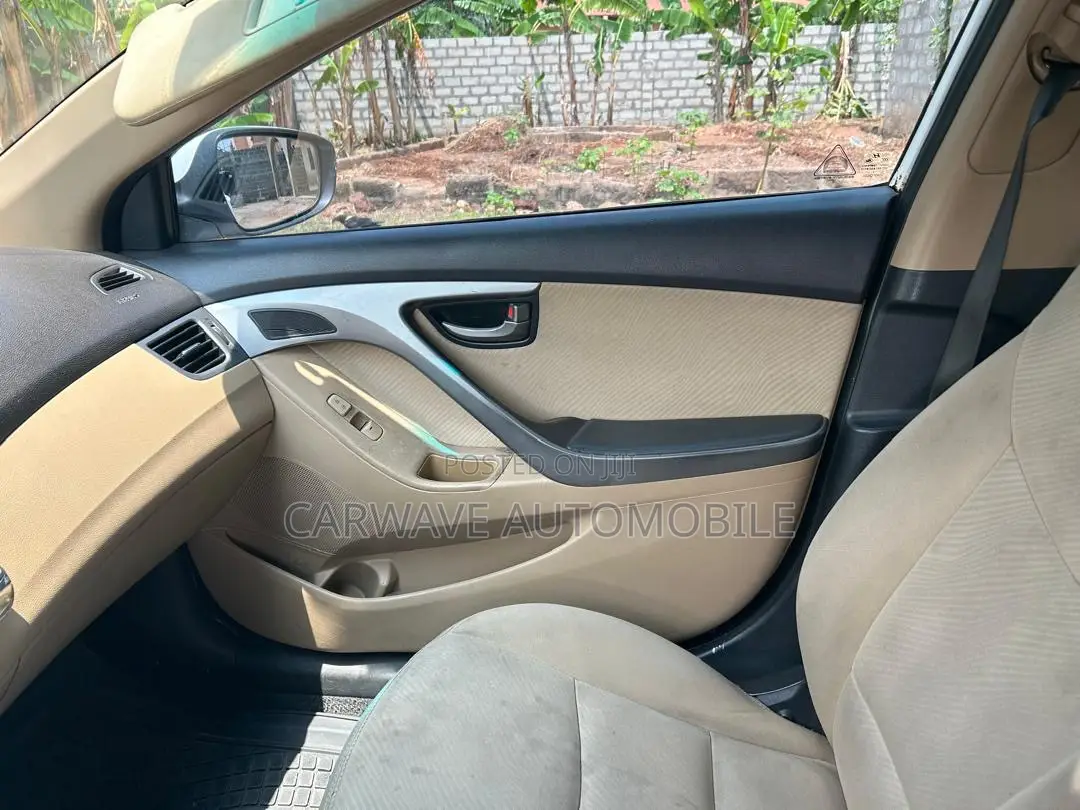 Hyundai Elantra GLS Sedan FWD (1.8L 4cyl 6A) 2013 White