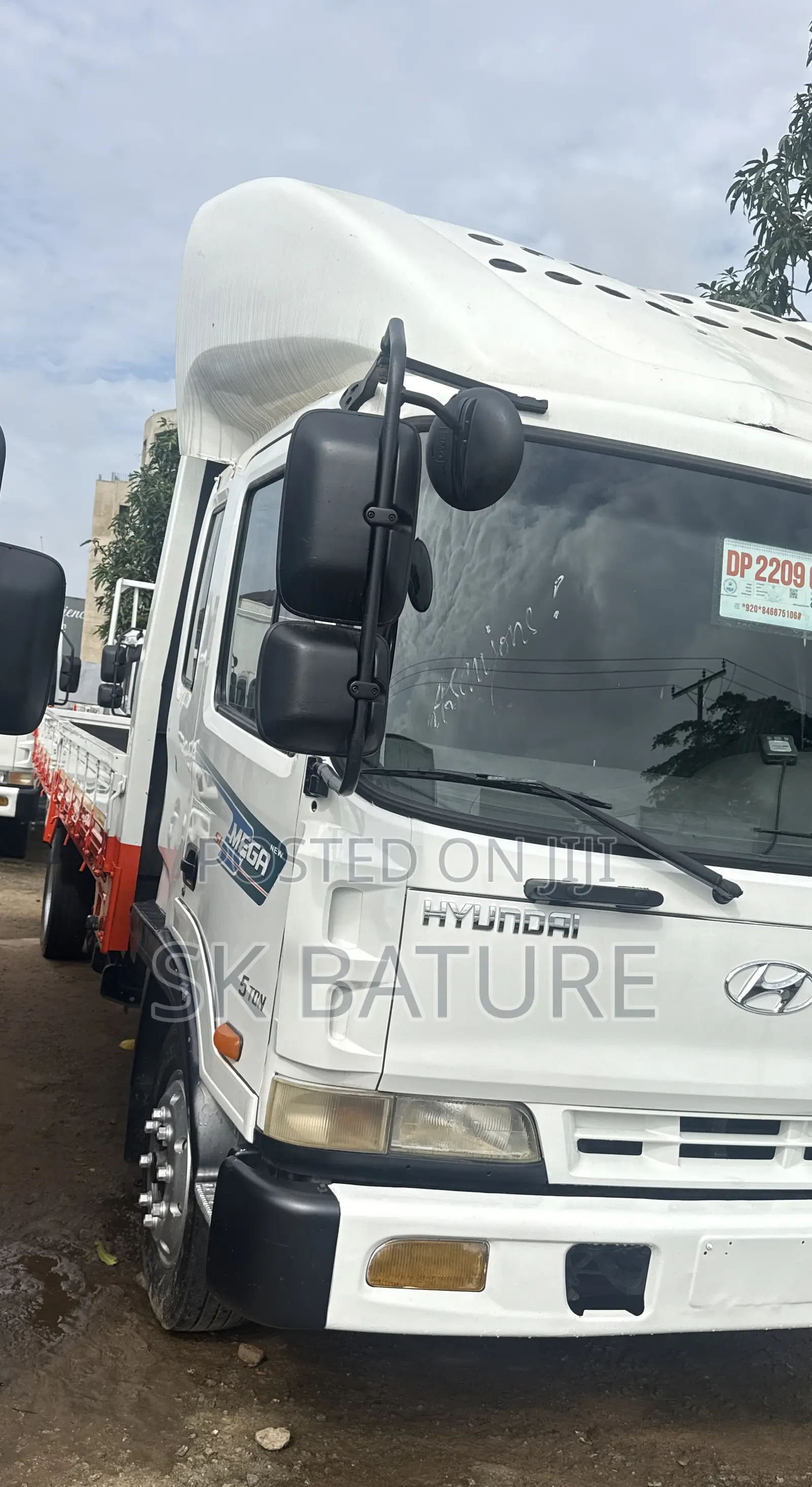 Hyundai 5ton Truck 8 Holes