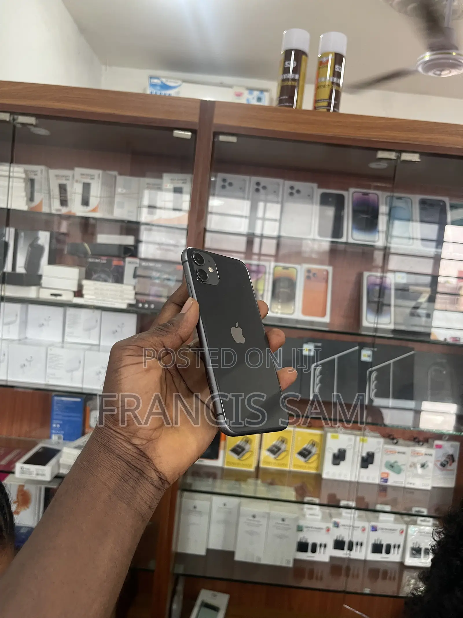 Apple iPhone 11 64 GB Black