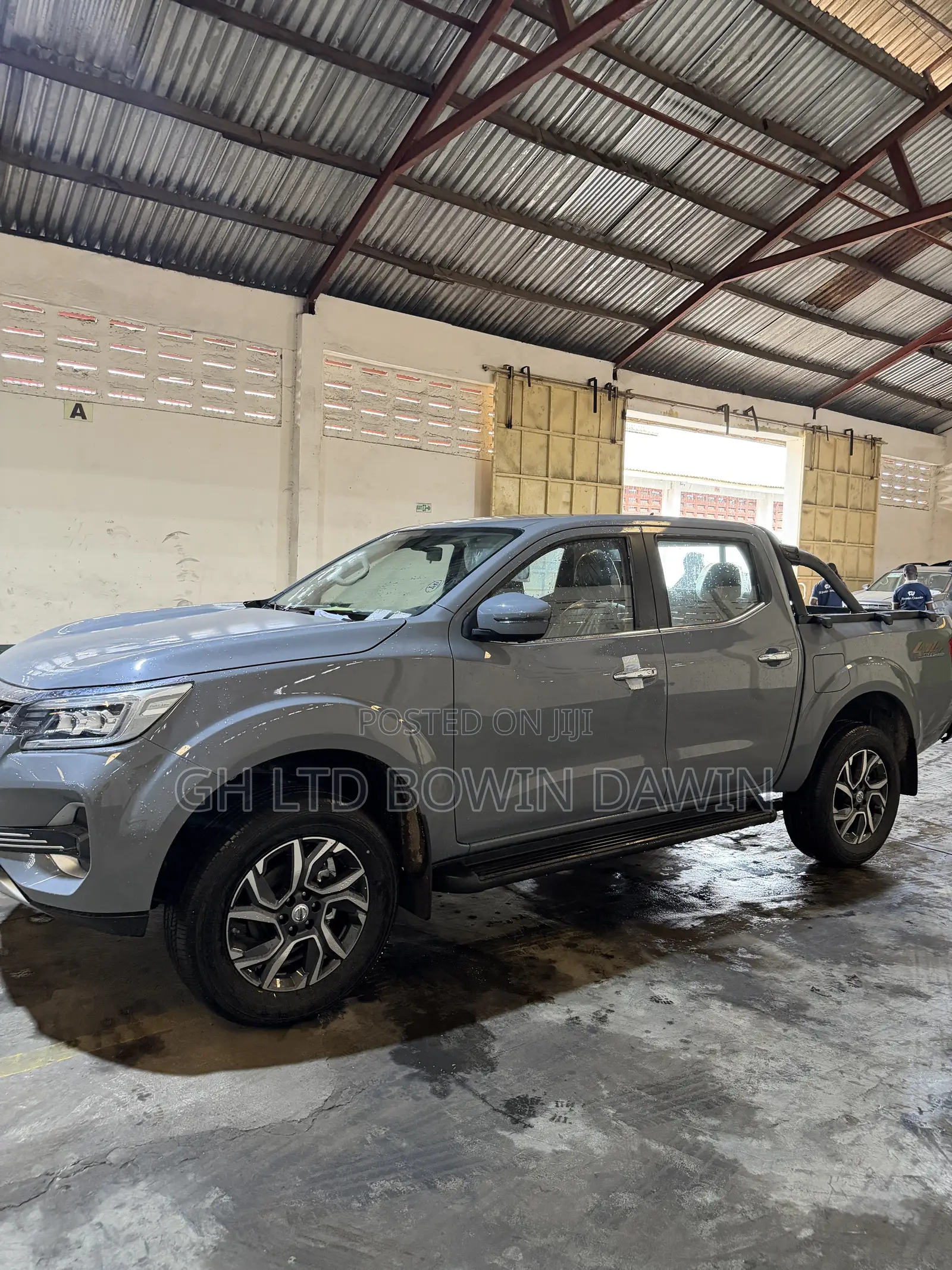 New Nissan Pick-Up 2025 Gray