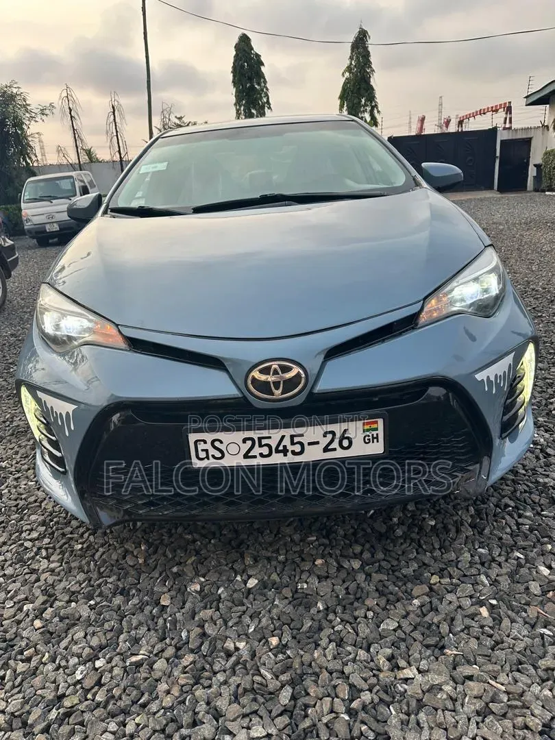 Toyota Corolla 2017 Gray