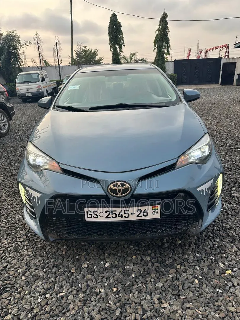 Toyota Corolla 2017 Gray