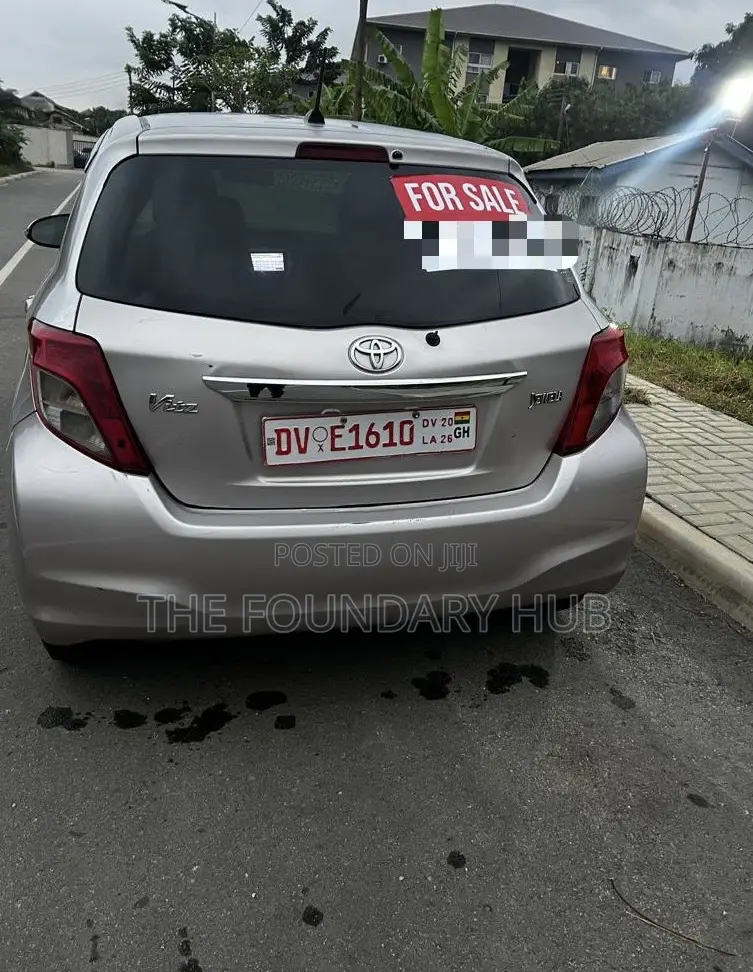 Toyota Vitz 1.3 AWD 3dr 2012 Silver