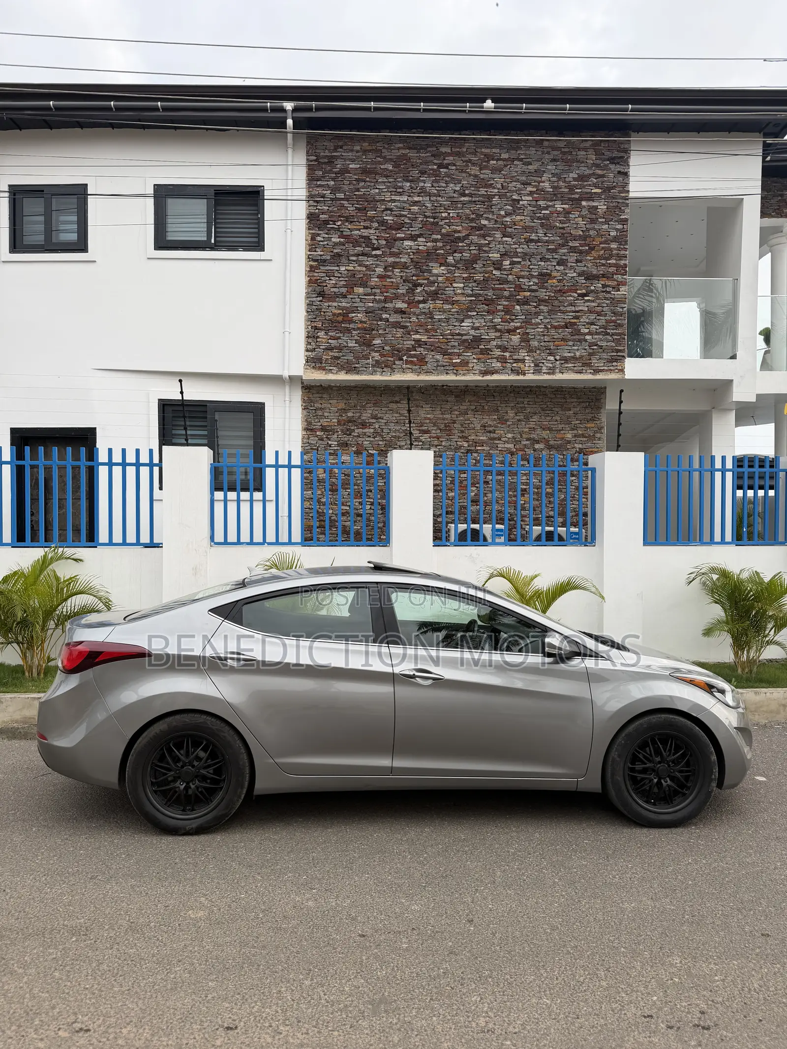 Hyundai Elantra SE Sedan FWD (1.8L 4cyl 6A) 2016 Brown