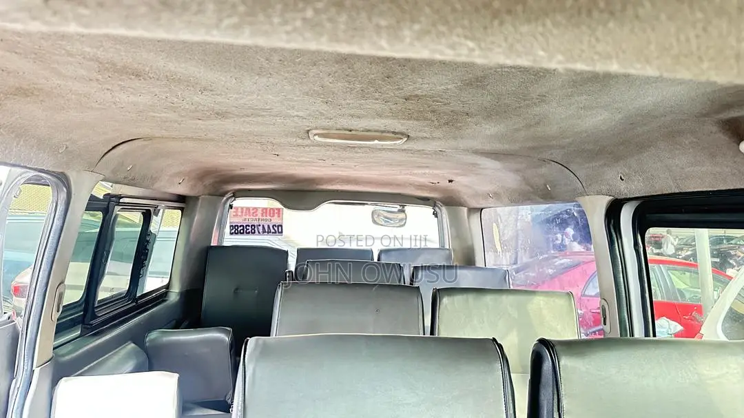 Toyota HiAce 2008 Silver