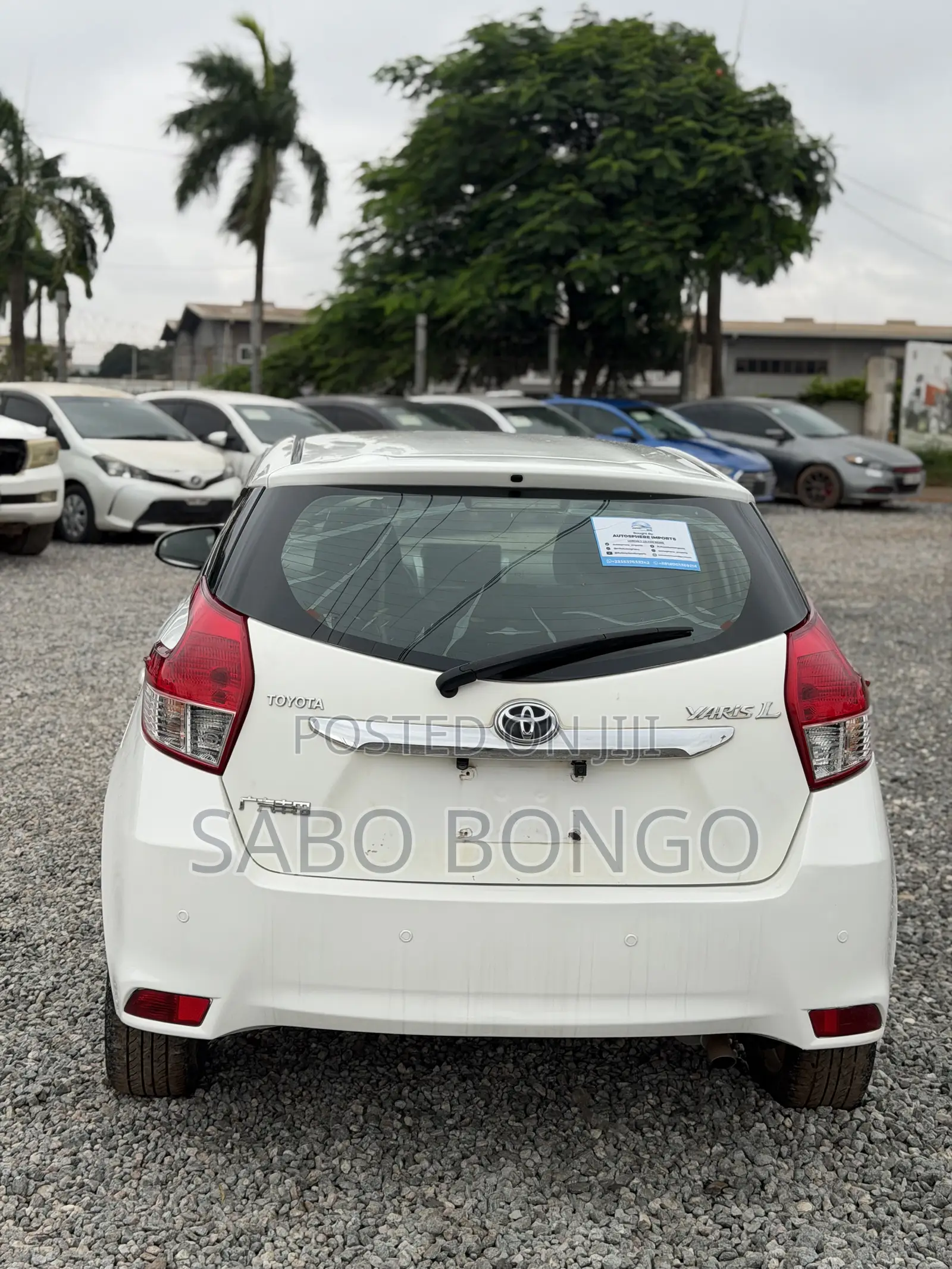 Toyota Yaris L Hatchback 5dr 2015 White