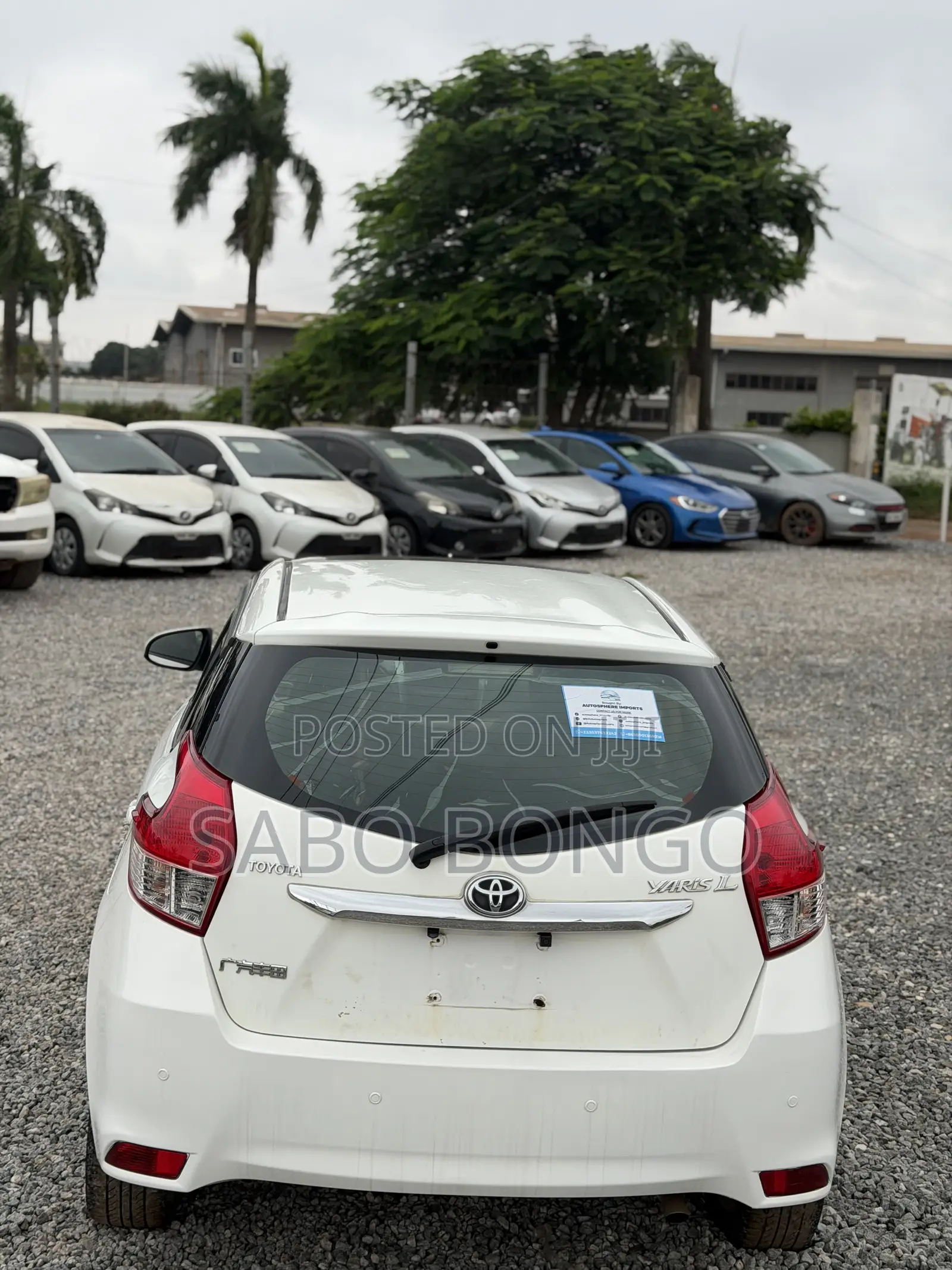 Toyota Yaris L Hatchback 5dr 2015 White