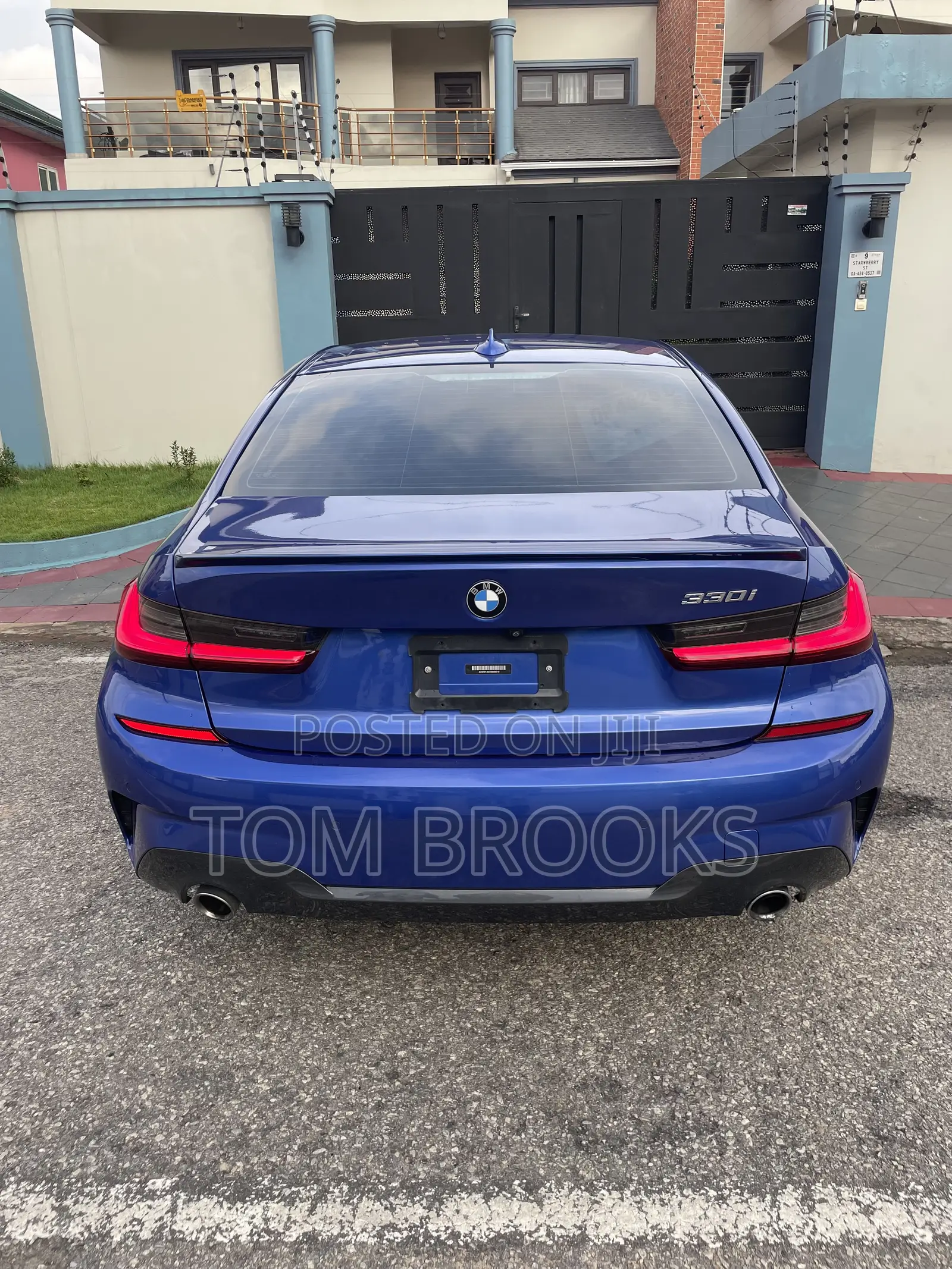 BMW 330i 2021 Blue