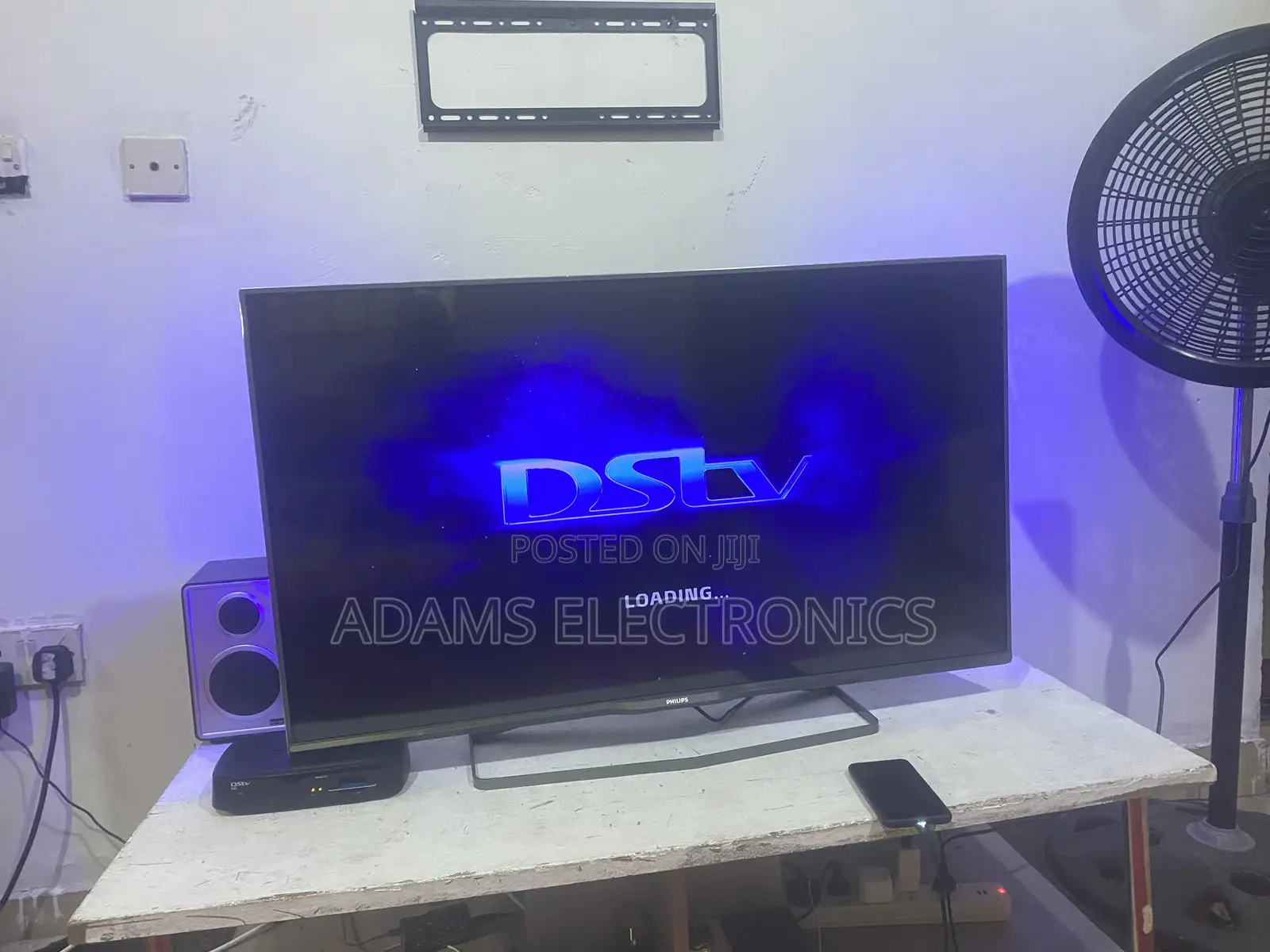 A Very Nice Home Used Smart 42 Inches Philips With Ambient Light for S