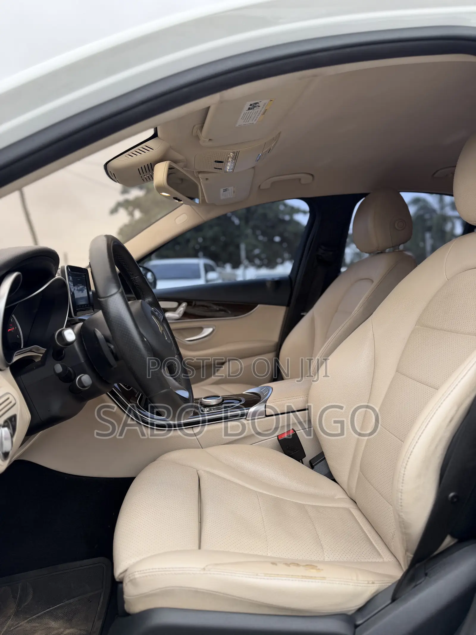 Mercedes-Benz C300 Base 4Matic Sedan AWD (2.0L 4cyl 7A) 2017 White