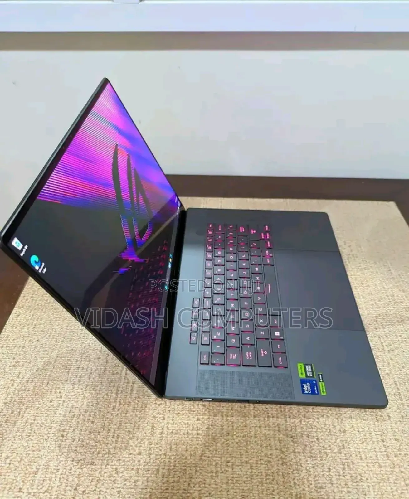 New Laptop Asus ROG Zephyrus G16 32GB Intel Core Ultra 9 SSD 1T