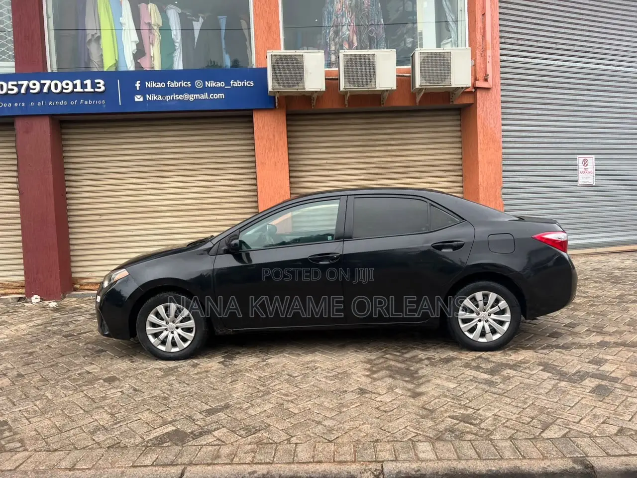 Toyota Corolla LE 4dr Sedan (1.8L 4cyl CVT) 2015 Black