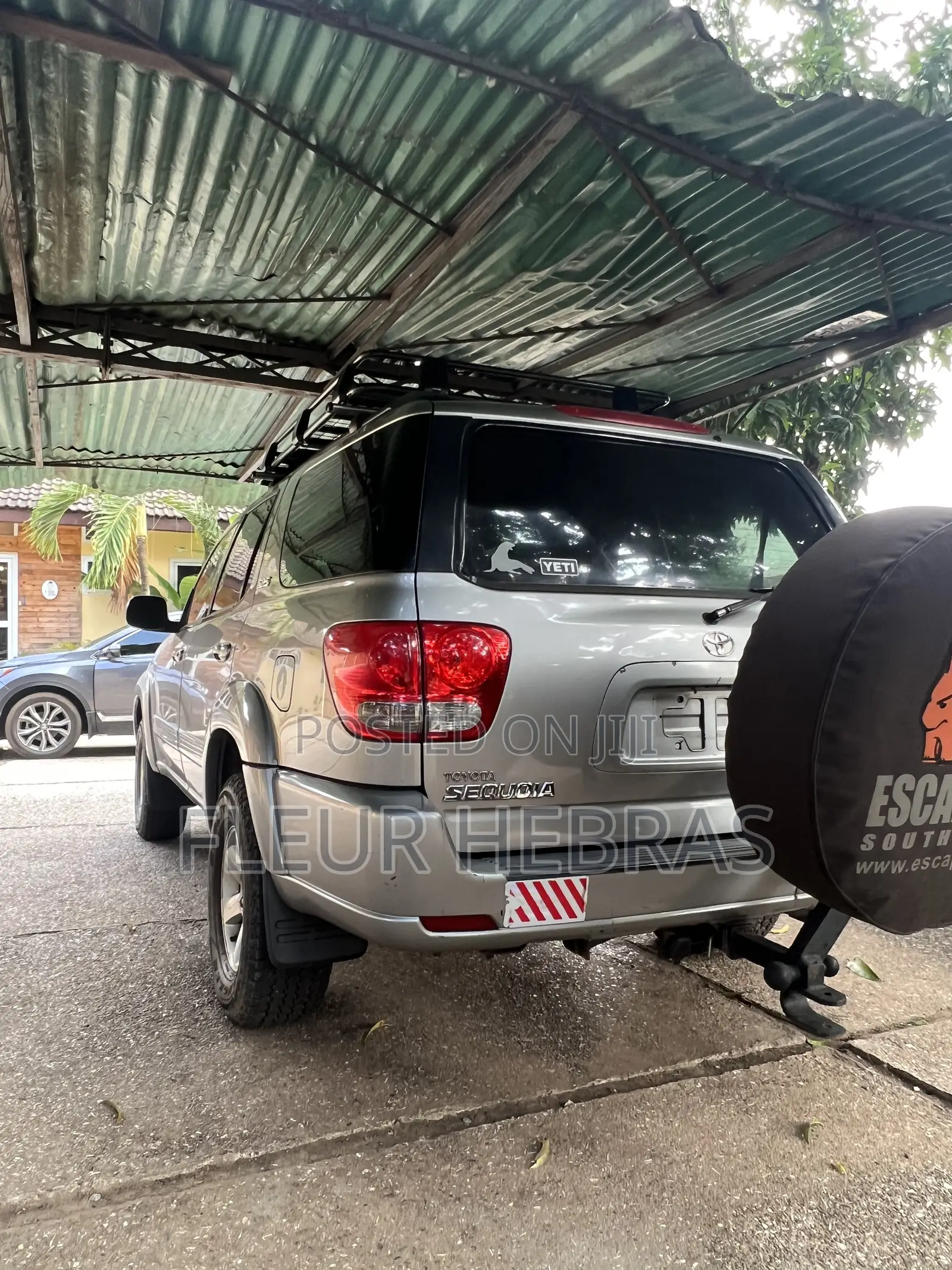 Toyota Sequoia SR5 4dr SUV 4WD (4.7L 8cyl 5A) 2006 Gray