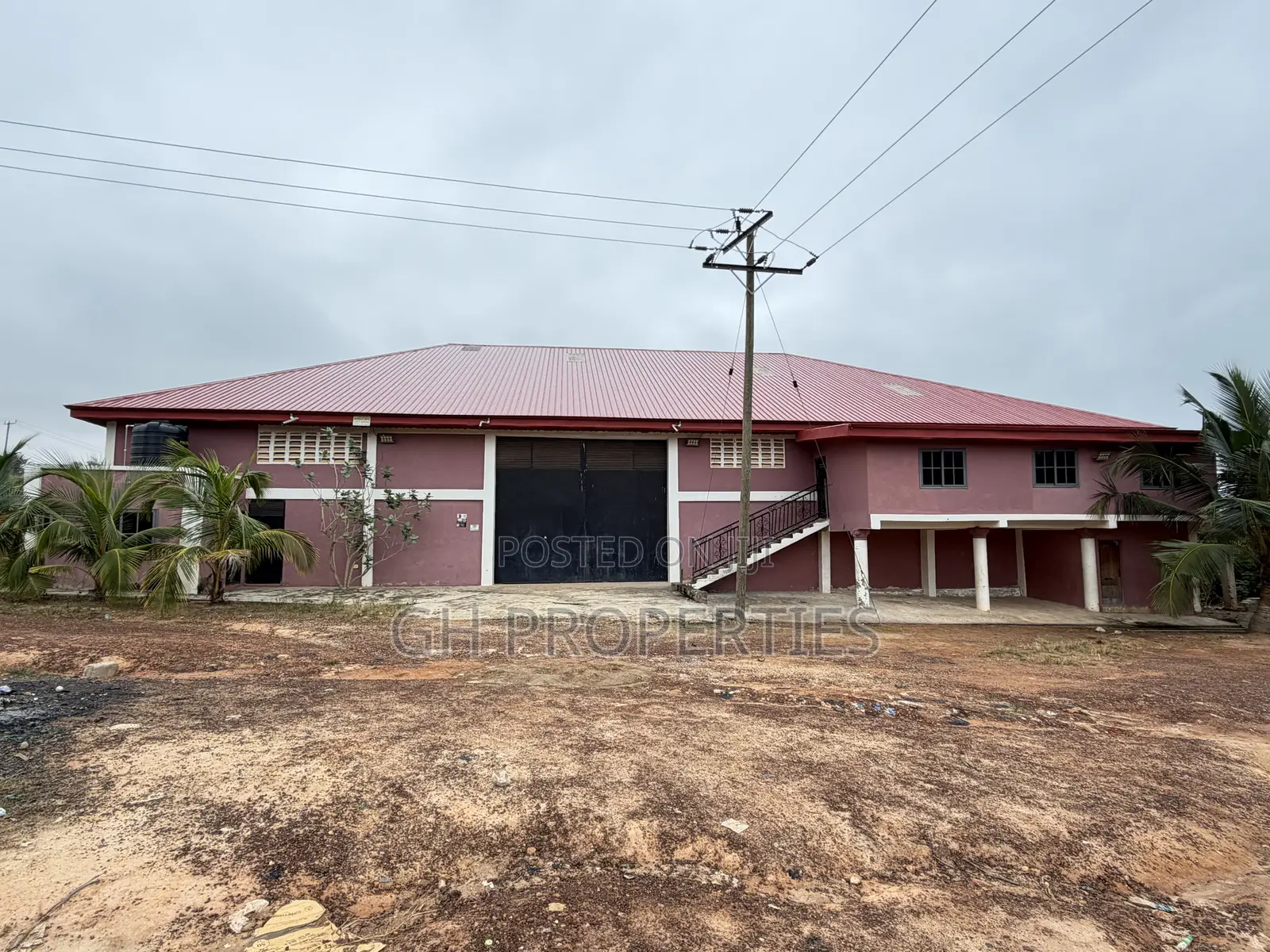 Warehouse for Sale at Sokoban Wood Village Area.