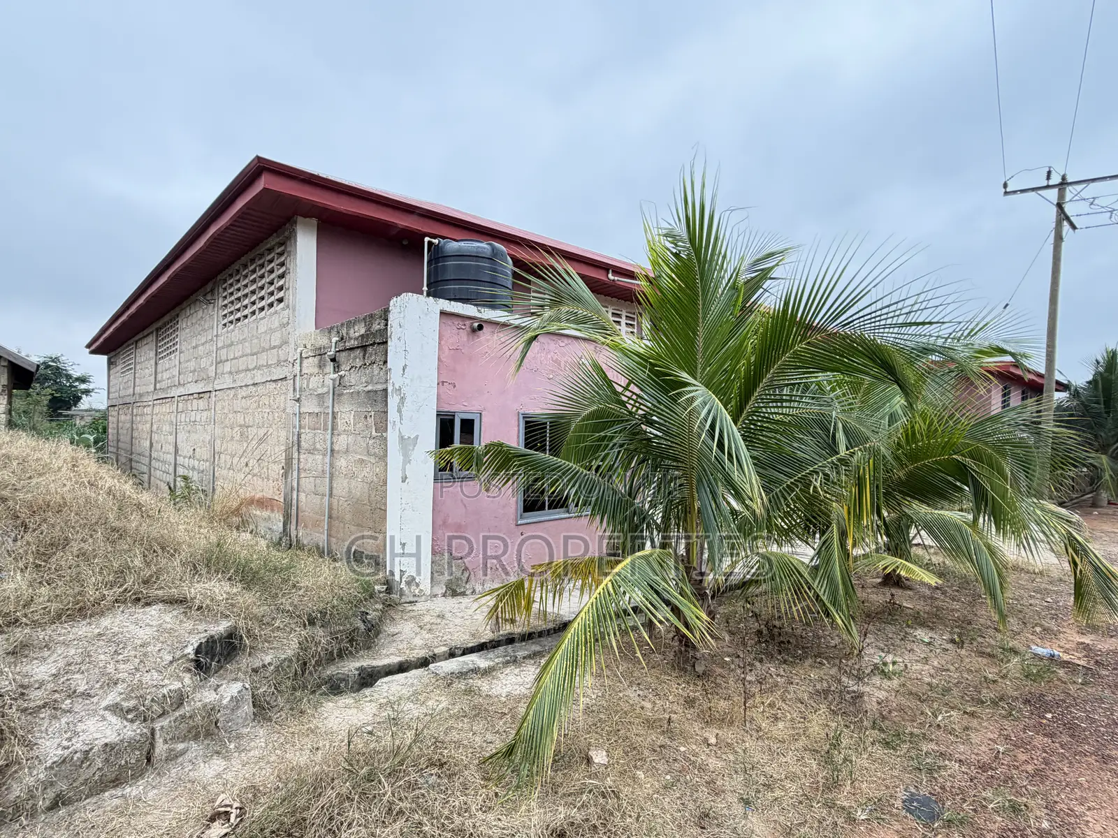 Warehouse for Sale at Sokoban Wood Village Area.