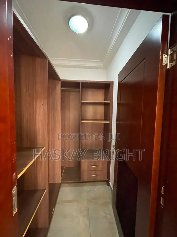 3bdrm Apartment in North Legon for rent