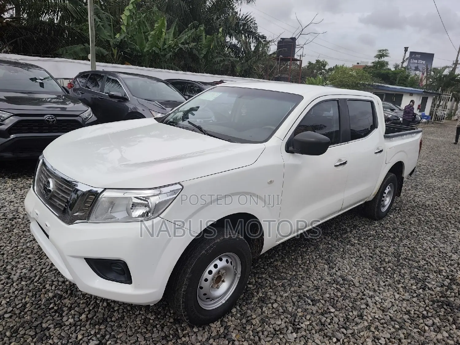 Nissan Navara 2017 White