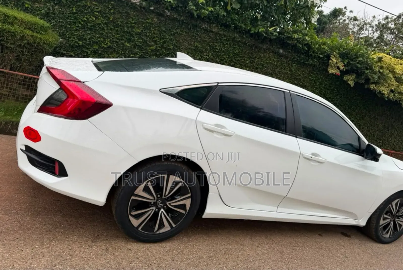 Honda Civic EX-L Coupe 2018 White