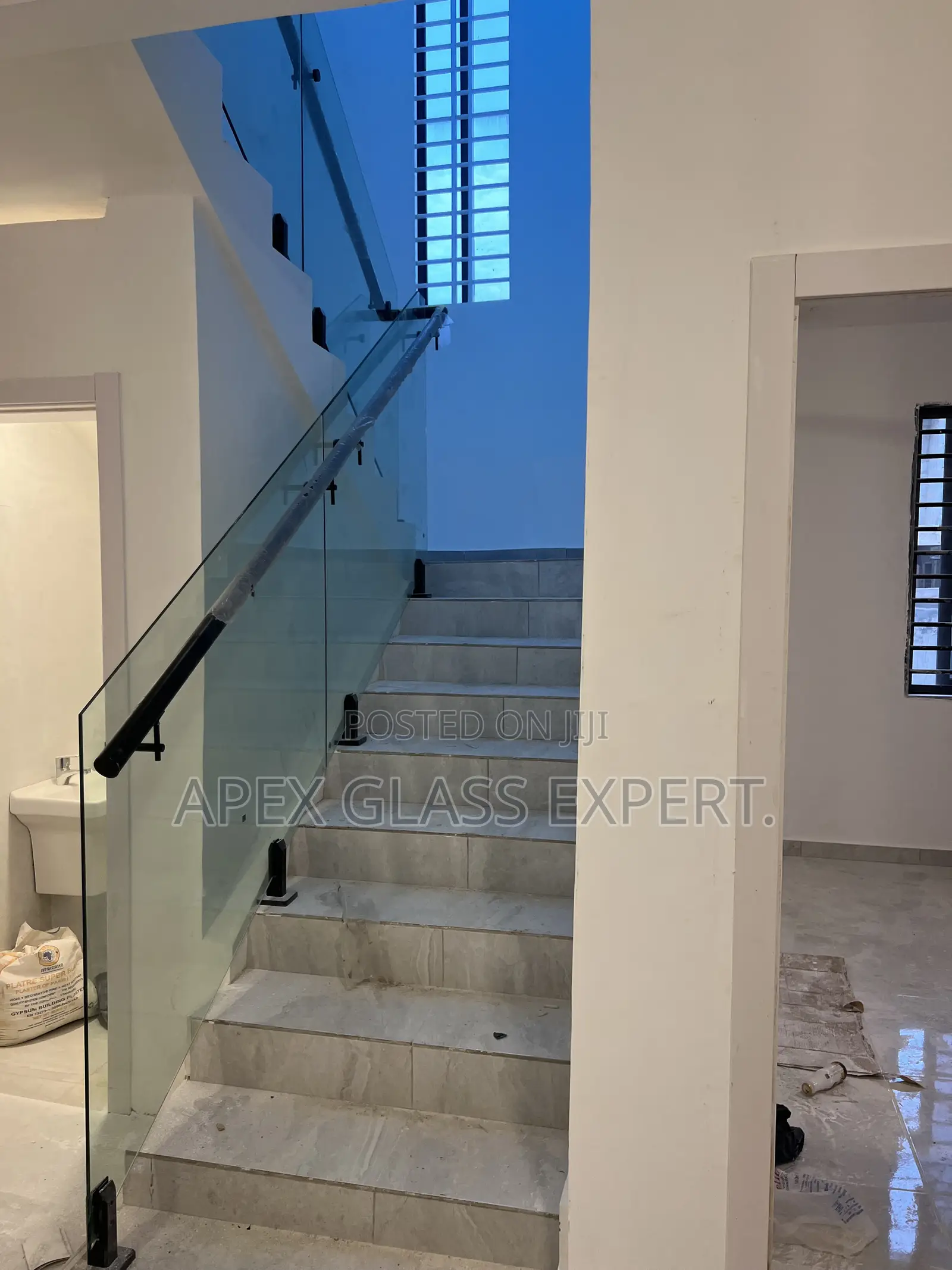 Frameless Staircase Balustrade.
